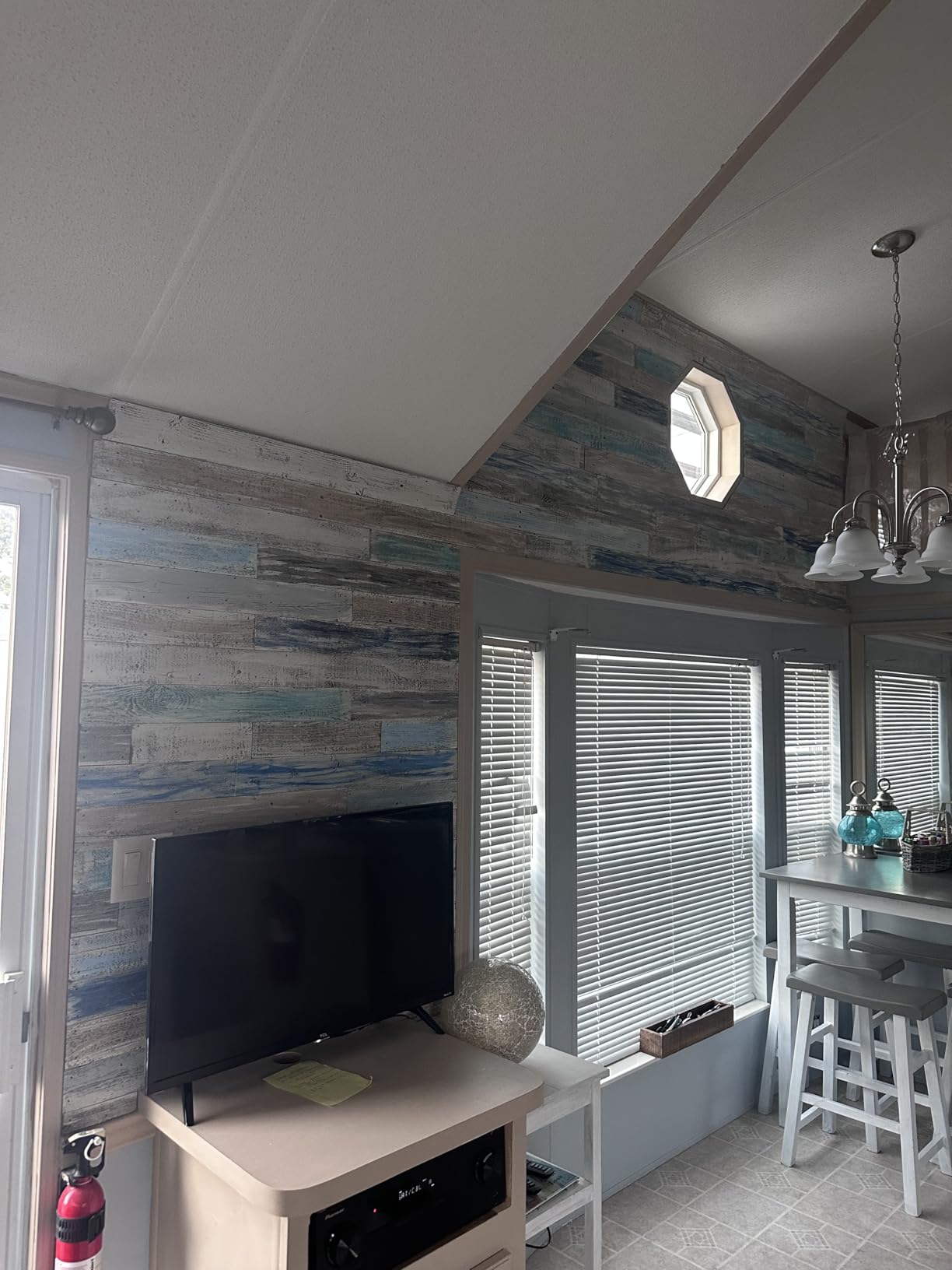 BARNWOODUSA Real Reclaimed Wood Planks, 23 sq ft Nail-Up Wood Wall Planks customer photo 1