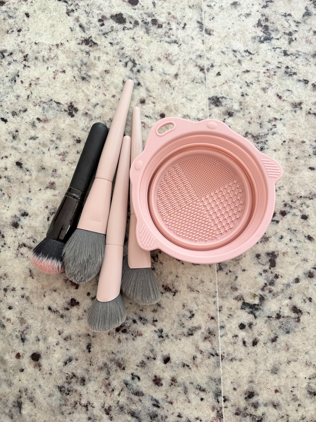 Etercycle Foldable Silicone Makeup Brush Cleaner Bowl customer photo 2