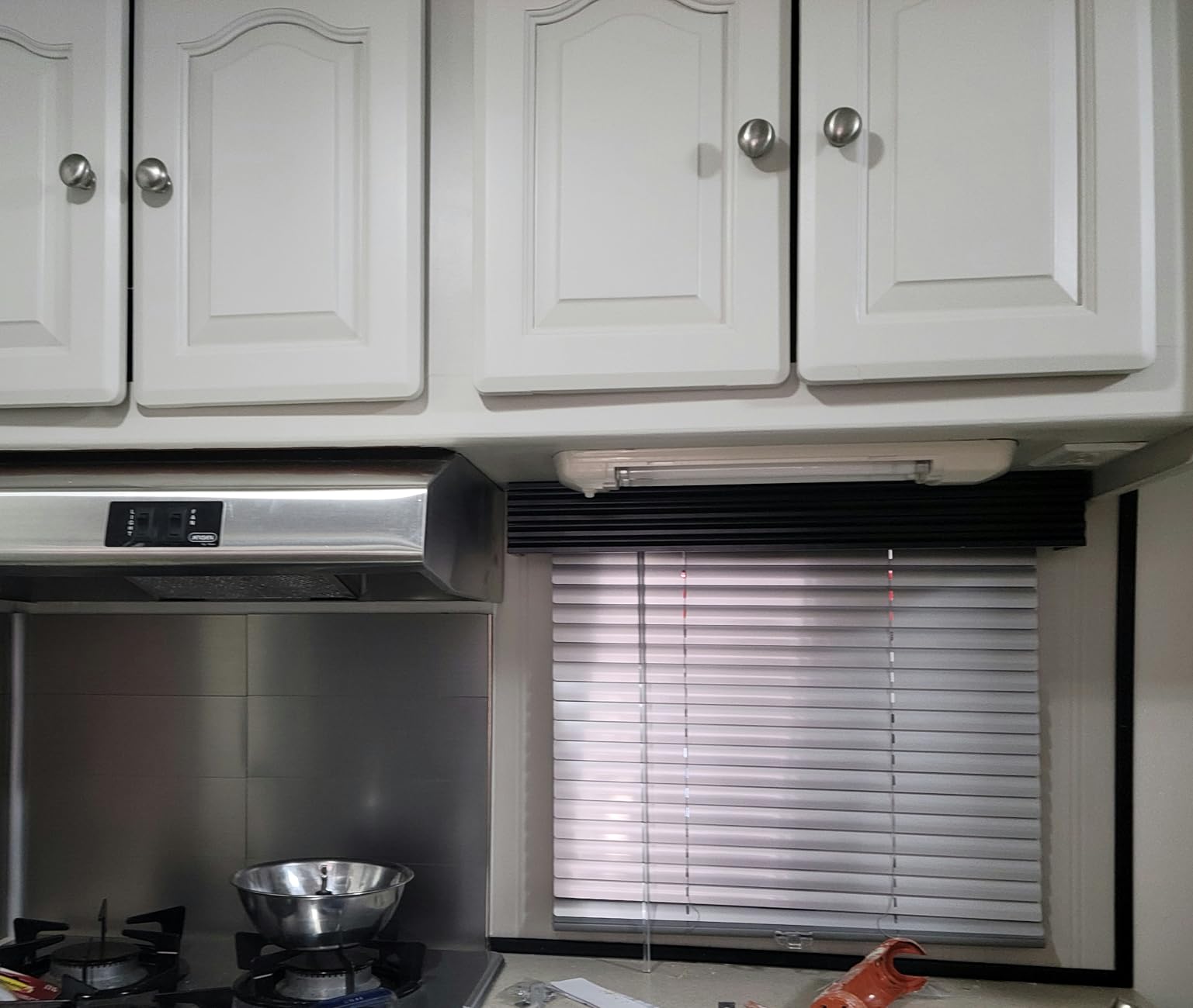 LazBlinds Custom Size No Drill 1