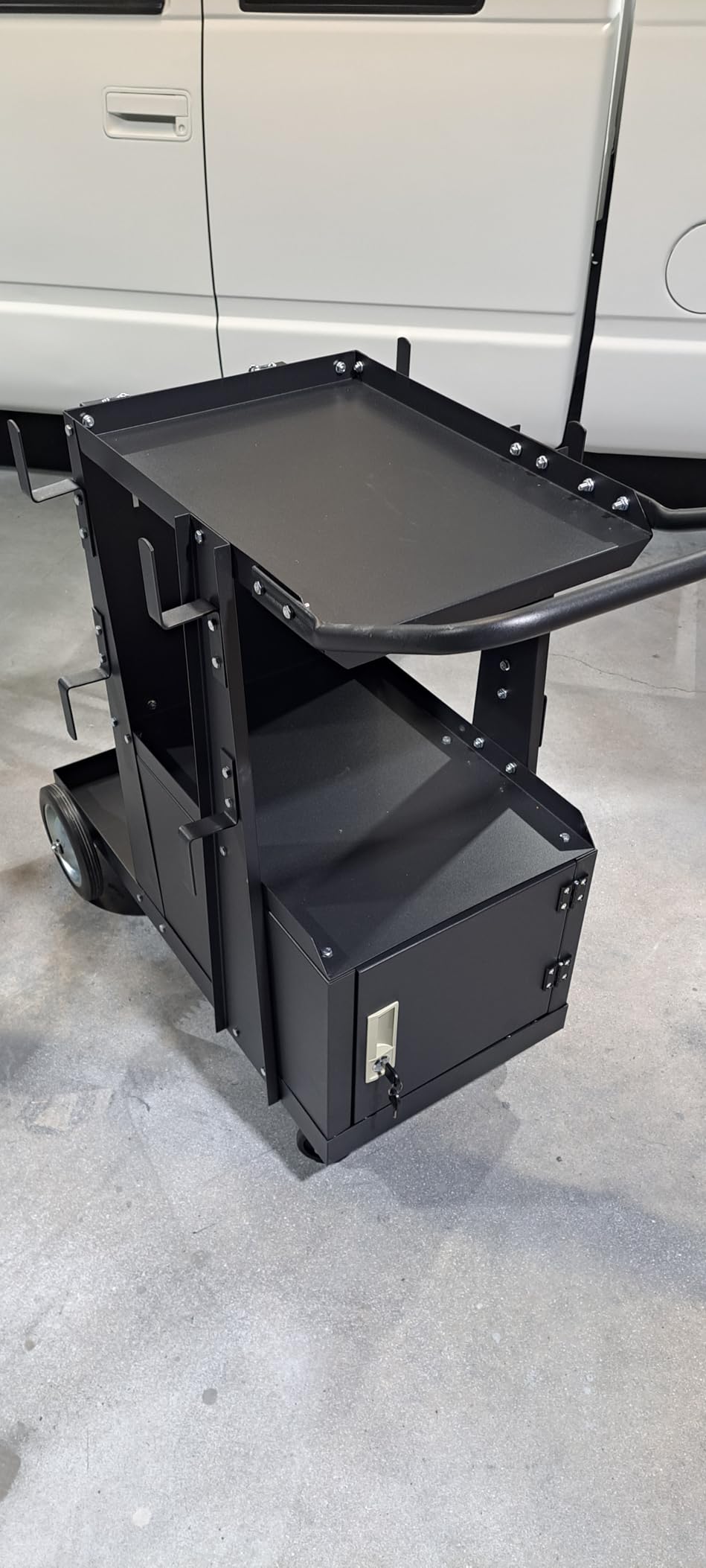 RCARTICH Welding Cart,Heavy Duty Rolling Welder Cart with 360 Swivel Wheels,Large Size Welder Cart for MIG MMA TIG Welding Machine and Plasma Cutter Tank customer photo 2