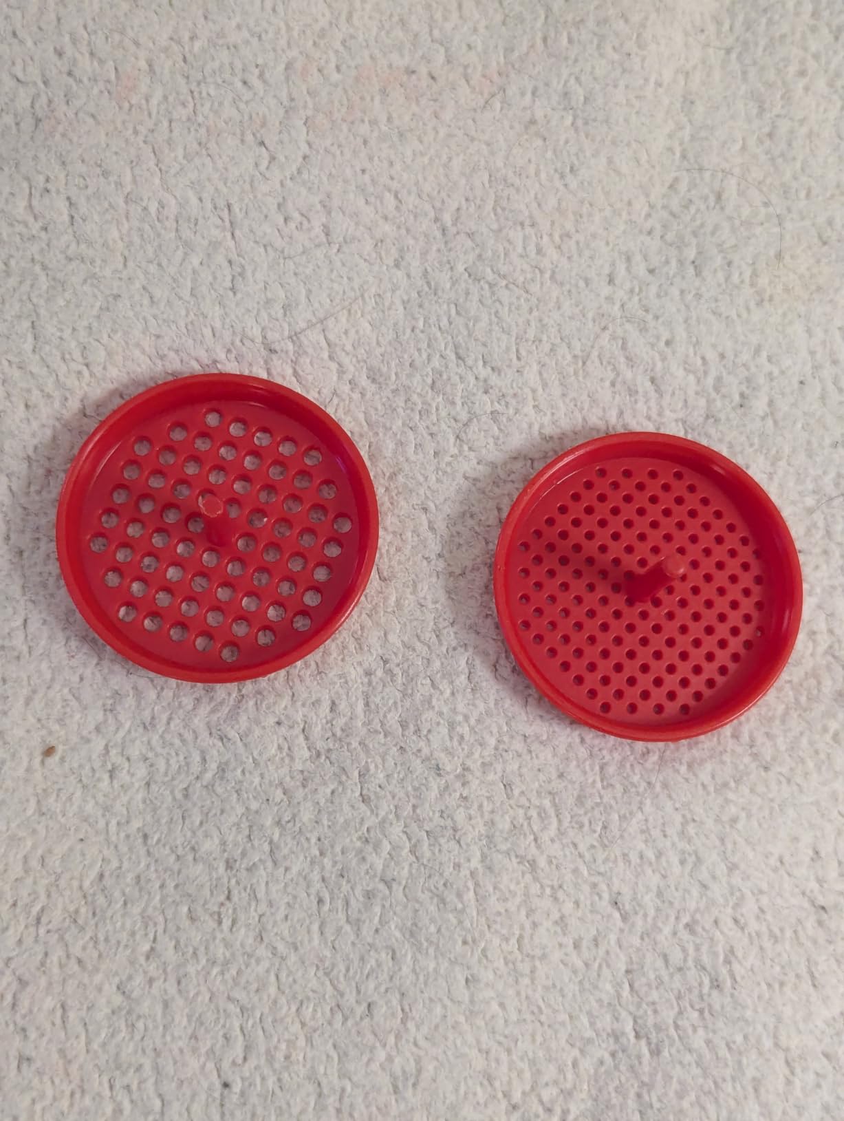 Pisol Wide Mouth Versatile Funnel, Canning Funnels for Kitchen Use, Food Grade Plastic Cooking Funnel Set with 4 Size Spouts and 2 Strainers for Filling Different Bottles and Bags, Red customer photo 1