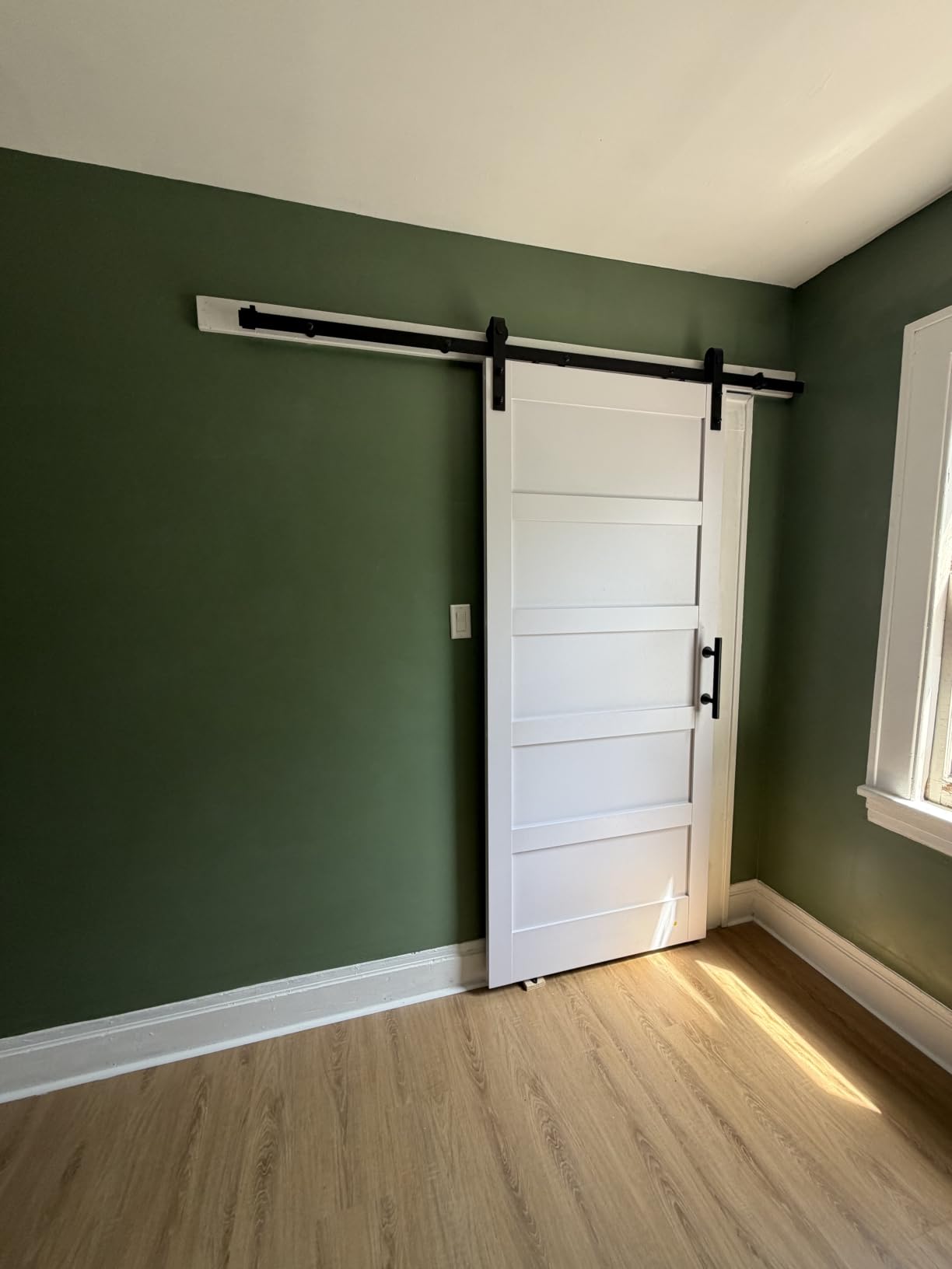 Fredbeck 36x84 inch White Barn Door with 6.6FT Sliding Door Hardware Kit Included & Handle,Solid,MDF,PVC Surface,DIY Assembly,5-Panel,Fit 33in-34in Opening customer photo 2