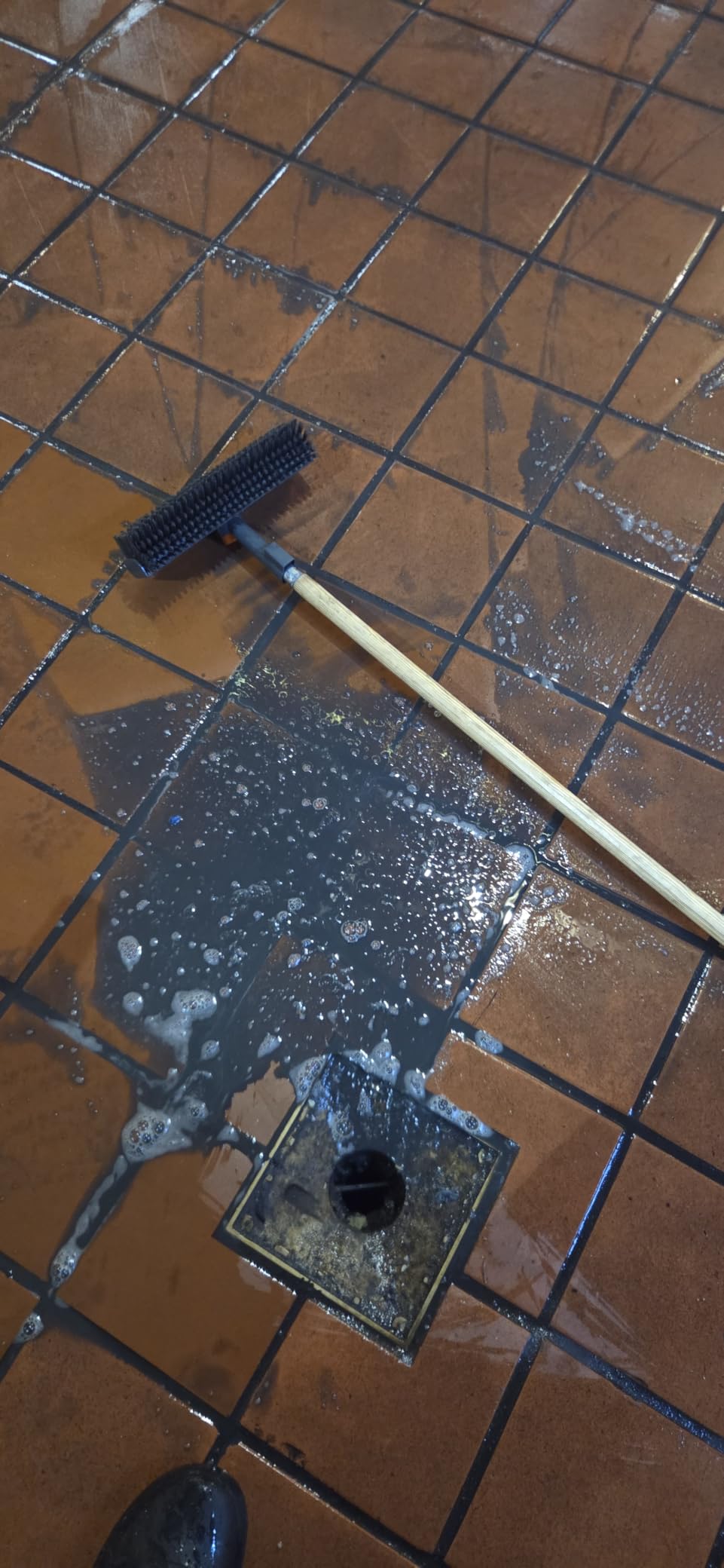 AIR U+ Floor Scrub Brush with Long Handle, 3 in 1 Floor Scrubber customer photo 1