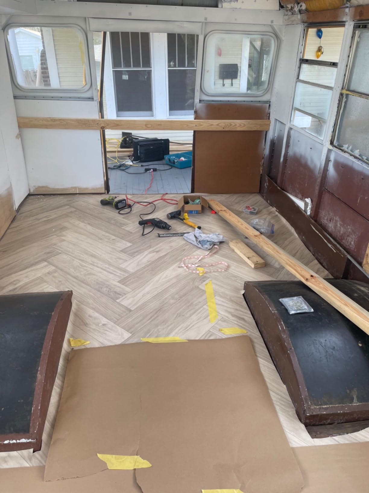 Mohawk Elite Sheet Vinyl Flooring in Broken Grey Marble | 8'6
