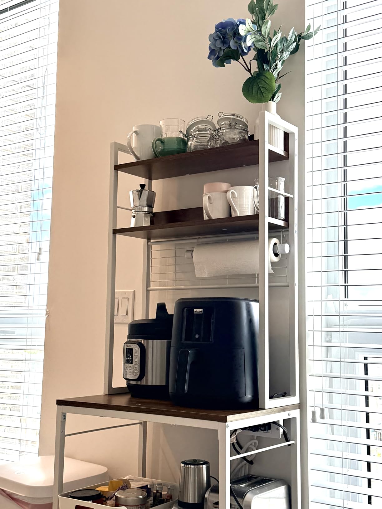 VASAGLE Bakers Rack with Power Outlet, 23.6 Inches Microwave Stand customer photo 2