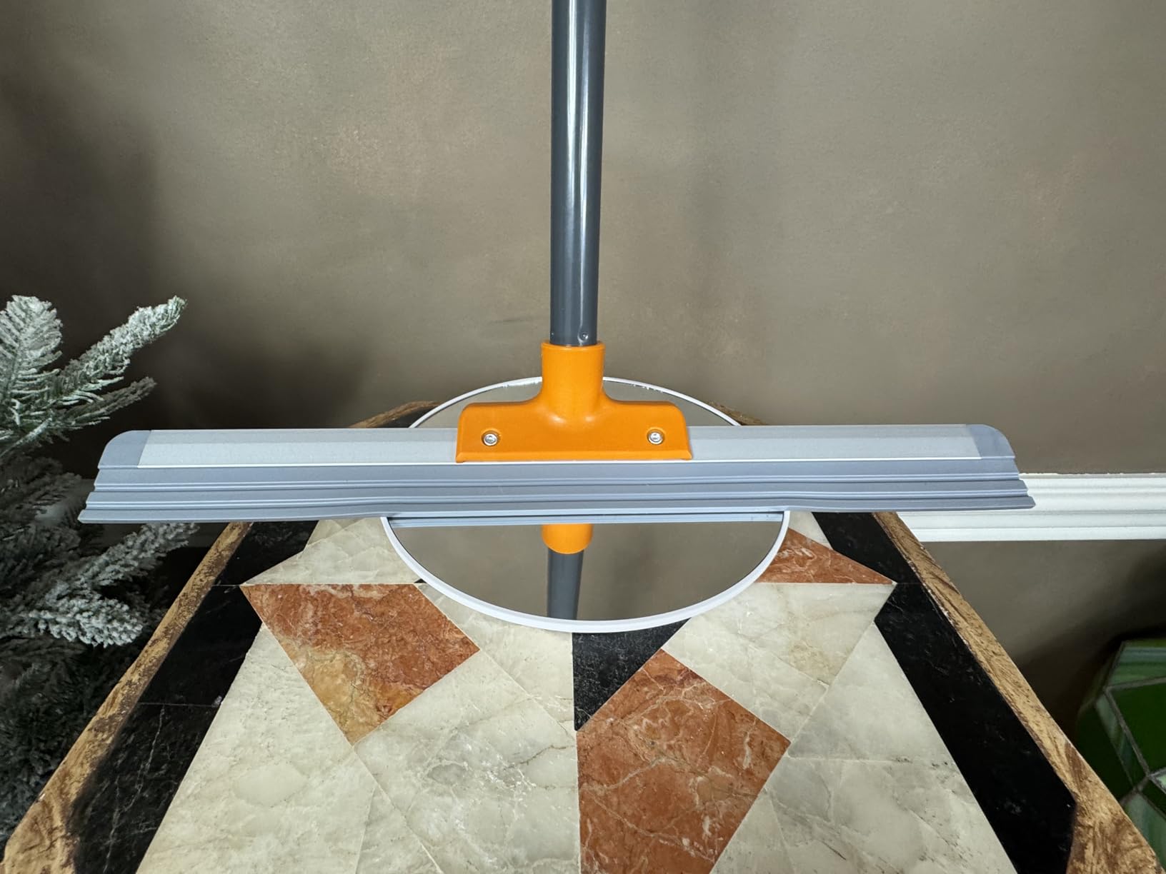 CLEANHOME Rubber Floor Squeegee with Extendable Long Handle customer photo 1