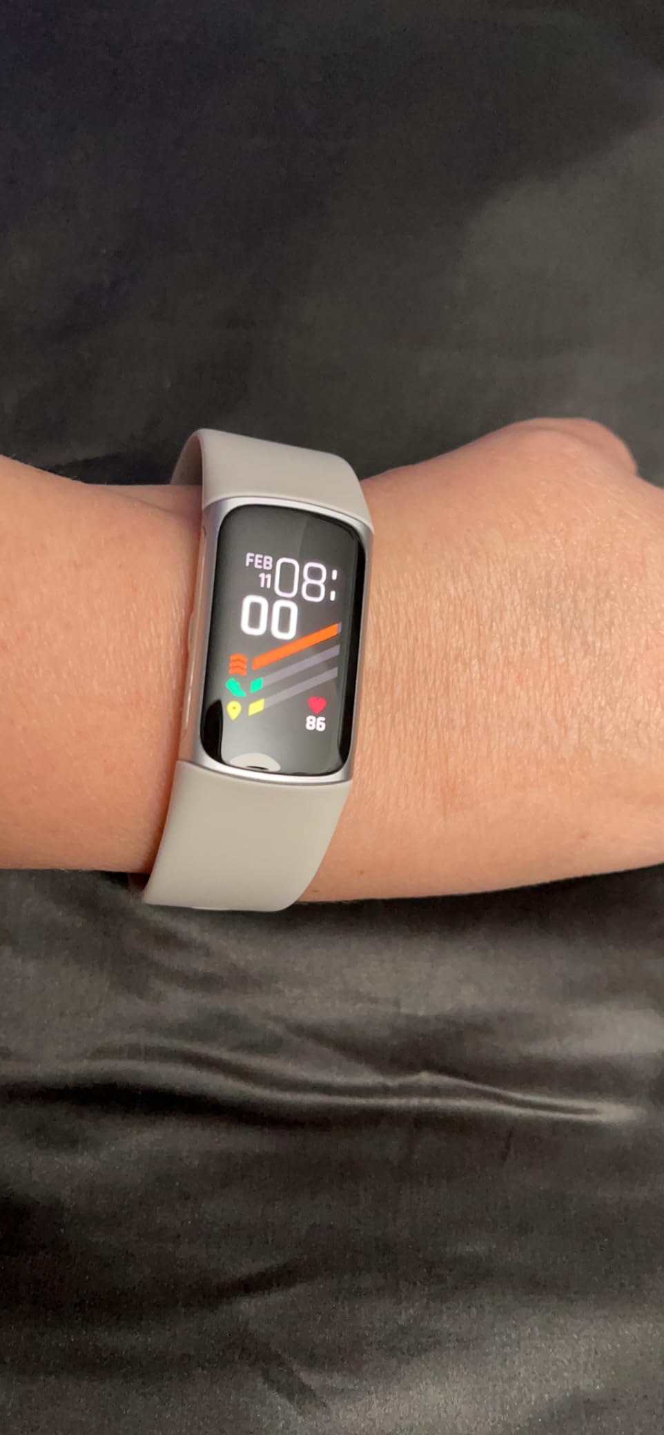 Google Fitbit Charge 6 - Fitness Tracker - Obsidian/Black customer photo 2
