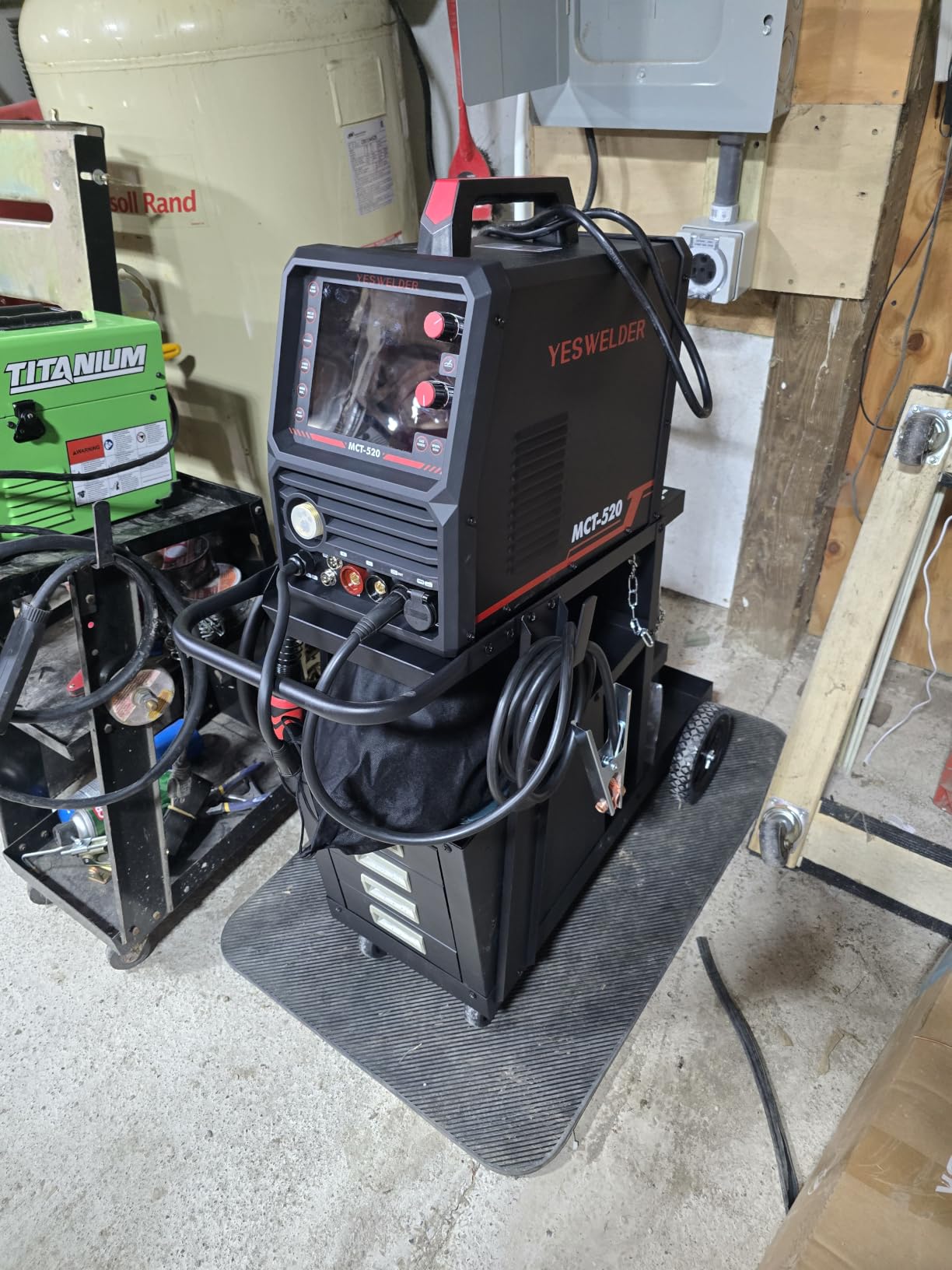 YESWELDER 2-Tier Welding Cart with 4 Drawers and Dual Cylinder Slots customer photo 2