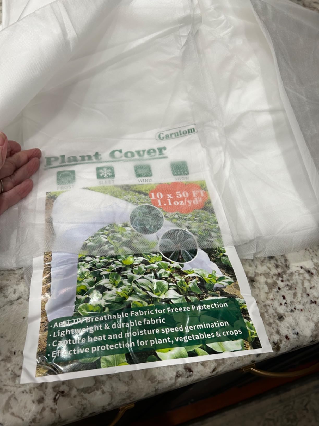 Garutom Plant Covers Freeze Protection 10ft x 33ft 1.1 oz Frost Cloth Plant Freeze Protection, Frost Blankets for Outdoor Plants Winter or Floating Row Covers Shade Cloth for Gardens, Vegetables customer photo 1