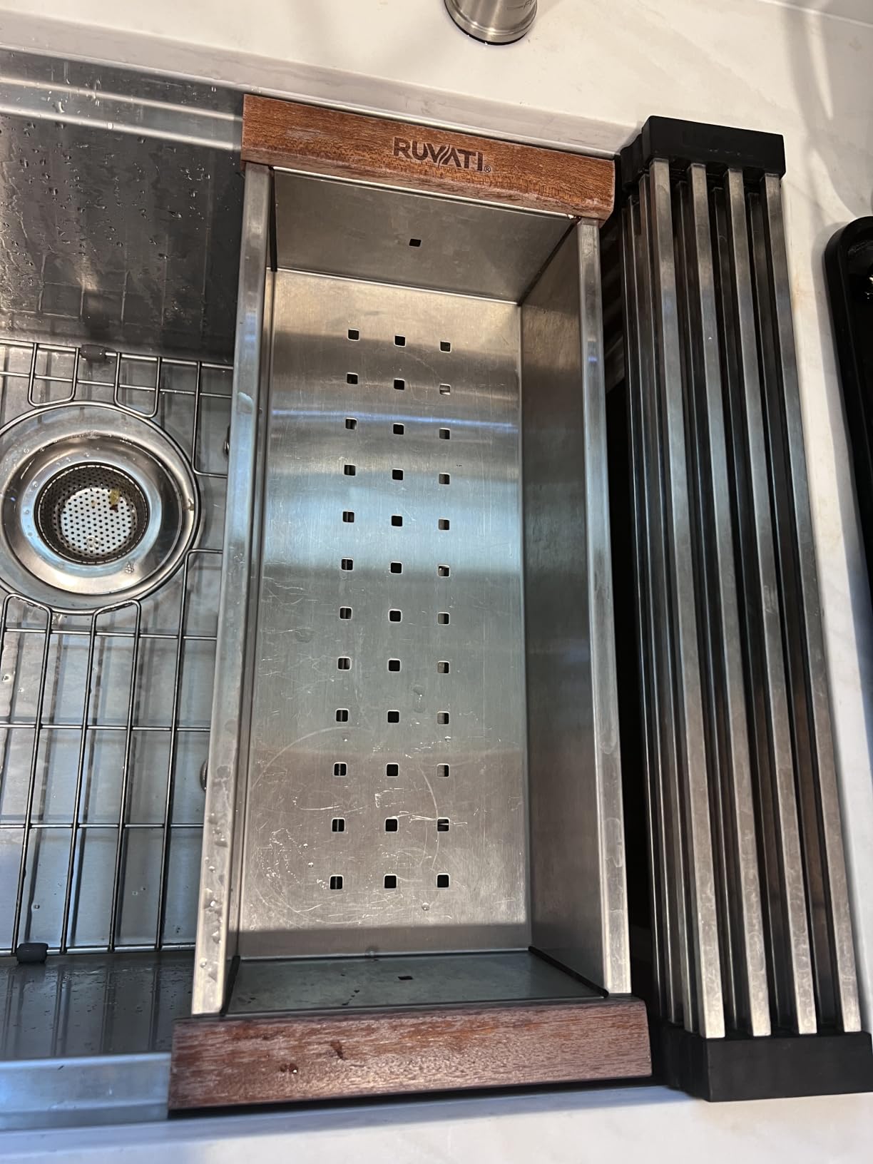 Ruvati 33-in Stainless Steel RoundCorner Undermount Workstation Sink-RVH8303 customer photo 2
