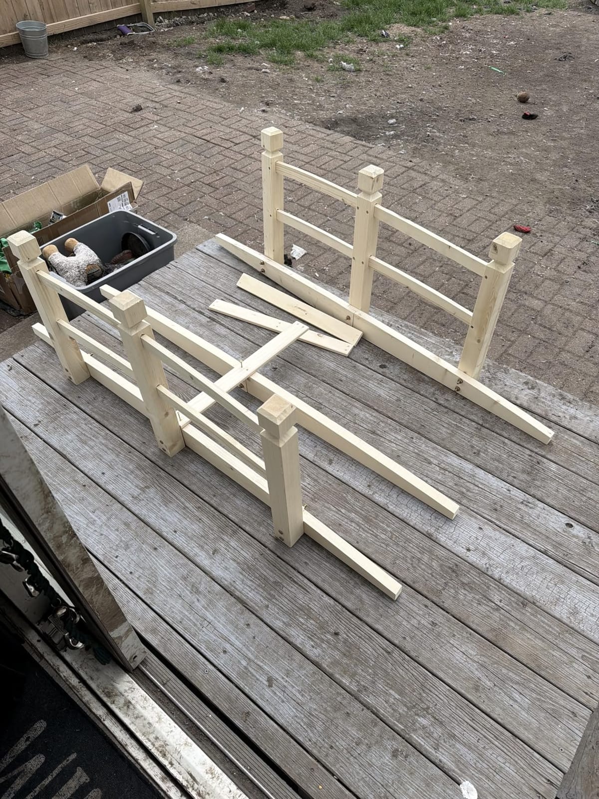 HAPPYGRILL 5FT Wooden Garden Bridge with Double Safety Railings customer photo 2