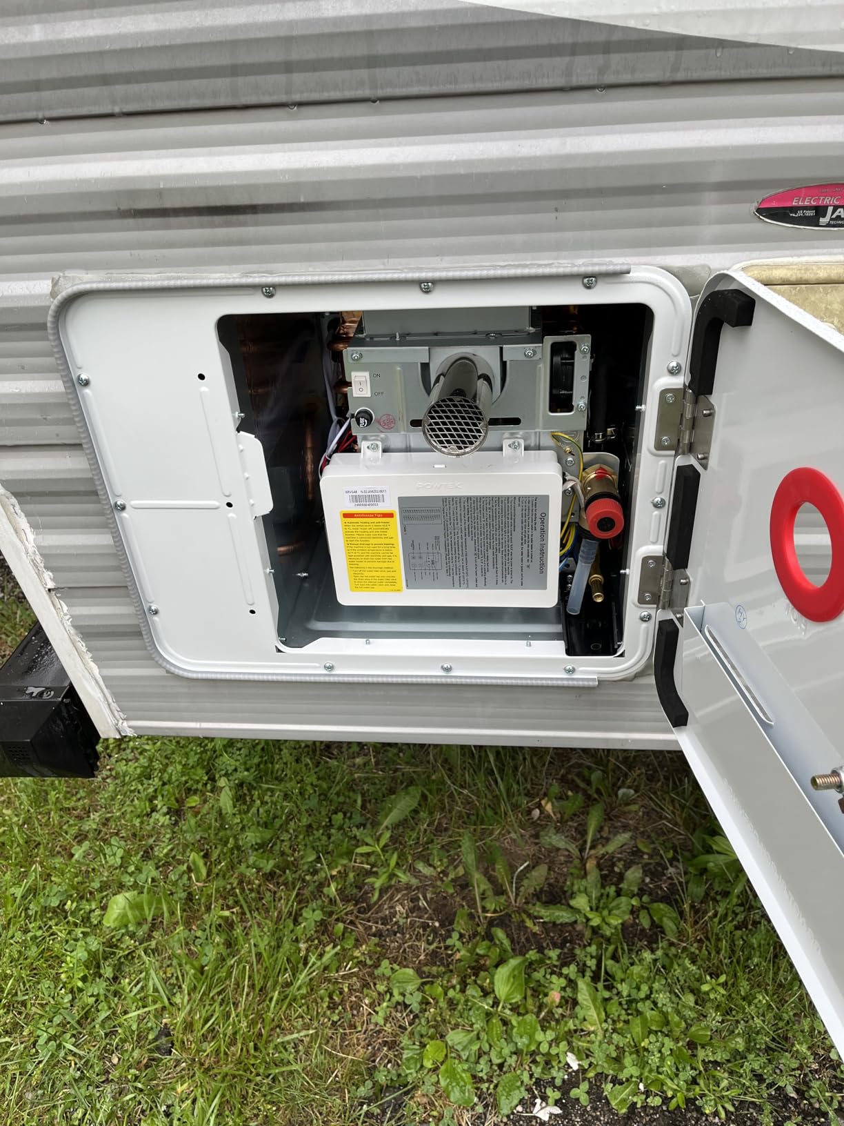 KINGRVER Tankless RV Water Heater SUMMIT XT, Instant On-Demand Hot Water customer photo 1