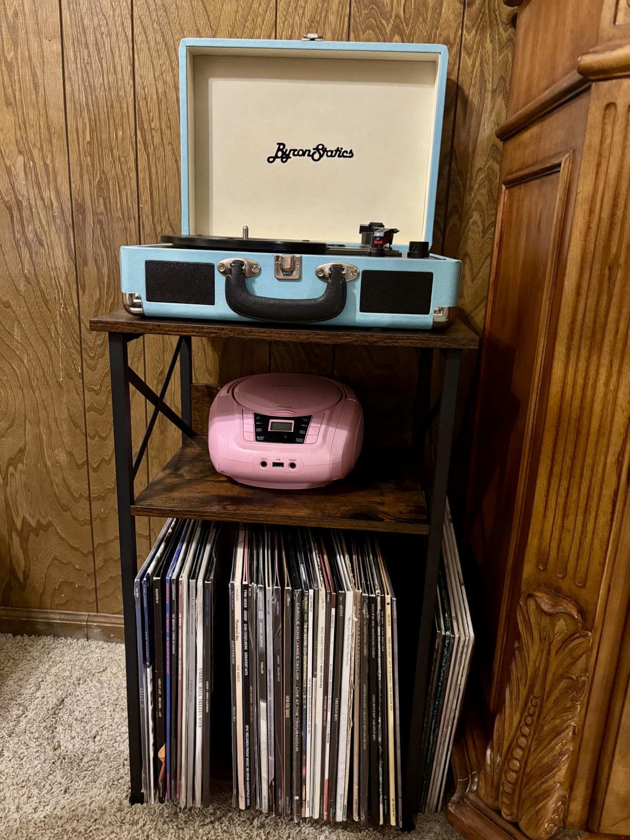 AMHANCIBLE Record Player Stand with Charging Station, Vinyl Record Storage customer photo 1