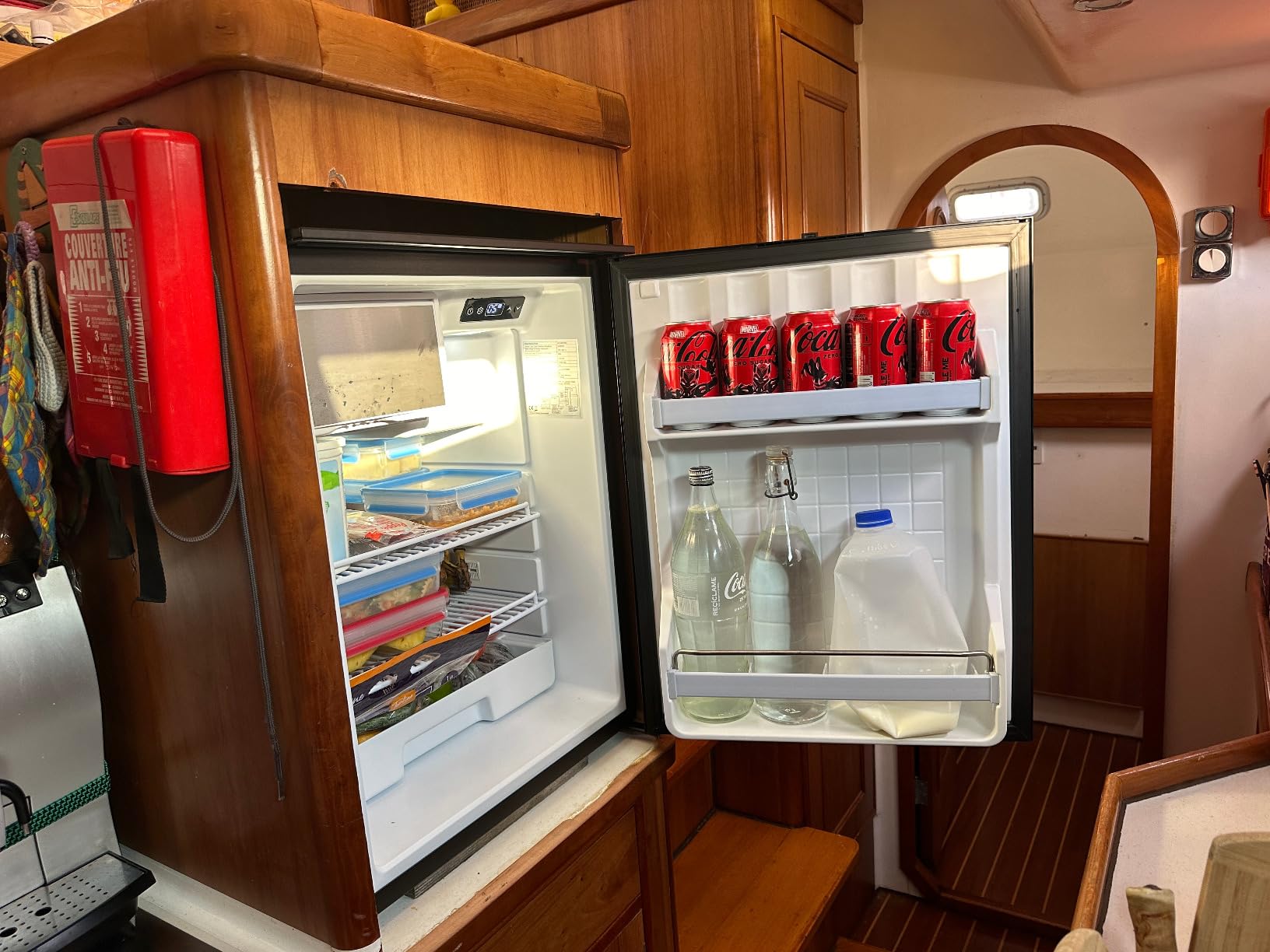 SMETA RV Refrigerator 12V/24V DC Fridge 3 cuft/85L 12 volt Refrigerator Undercounter Electric Cooler for RV Camping Truck Travel, Reversible Door, Seamless, LED customer photo 2