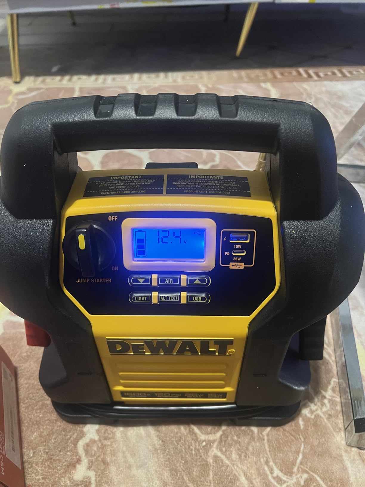 DEWALT DXAEJ14 1600 Peak Amp Jump Starter with 120 PSI Air Inflator | For 4, 6 and 8-cylinder Gas and Diesel Cars, Trucks, Motorcycles, SUV's, Boats, ATV's, and RV's, USB charging and LED Light customer photo 1