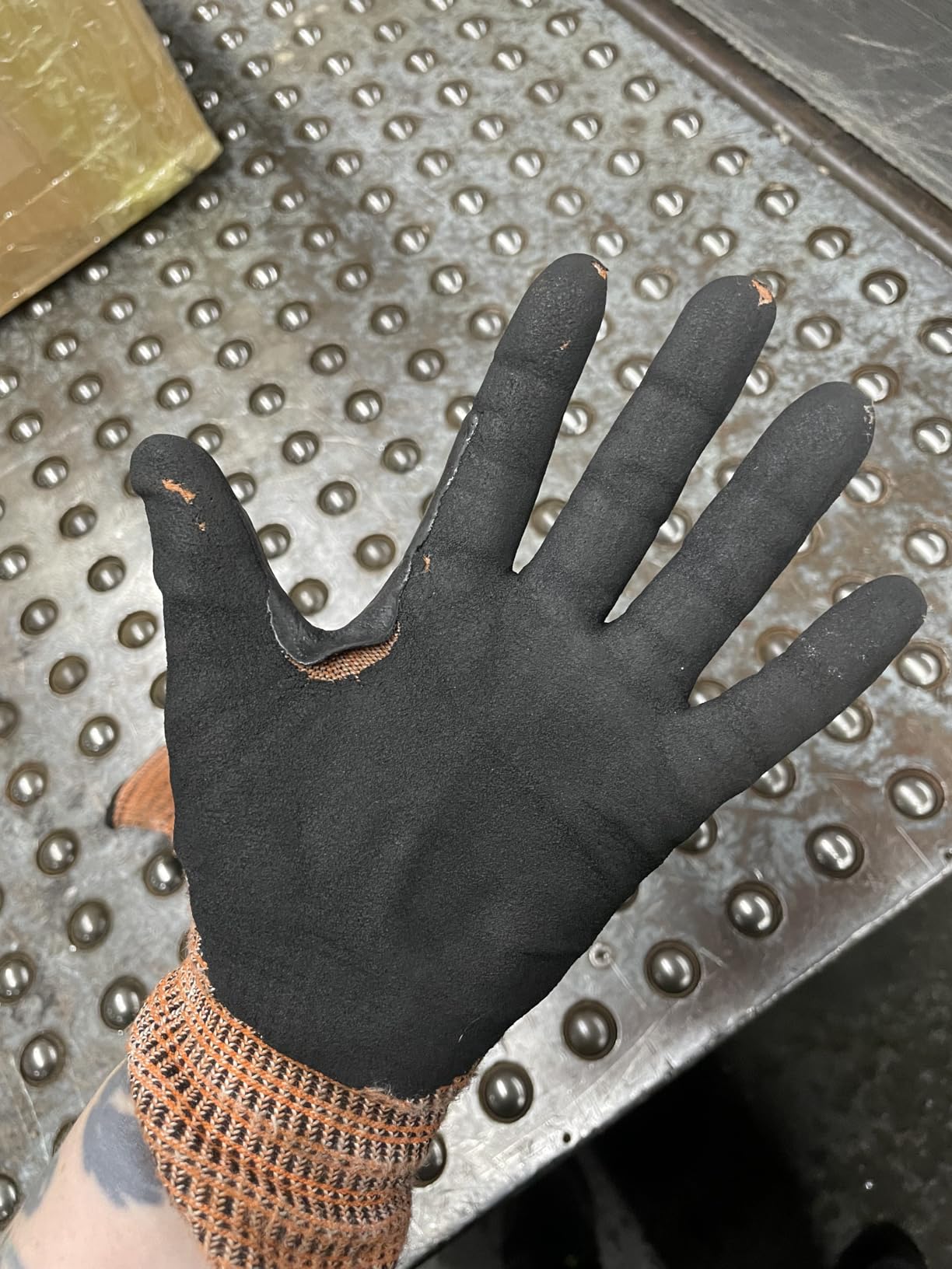 Schwer FreezeGuard-X Winter Work Gloves for Men and Women, ANSI A9 Cut Resistant Gloves for Extreme Protection, Freezer Glove With Super Grip, Touchscreen, Thermal Insulated, PM3326-W (XL,1 Pair) customer photo 2