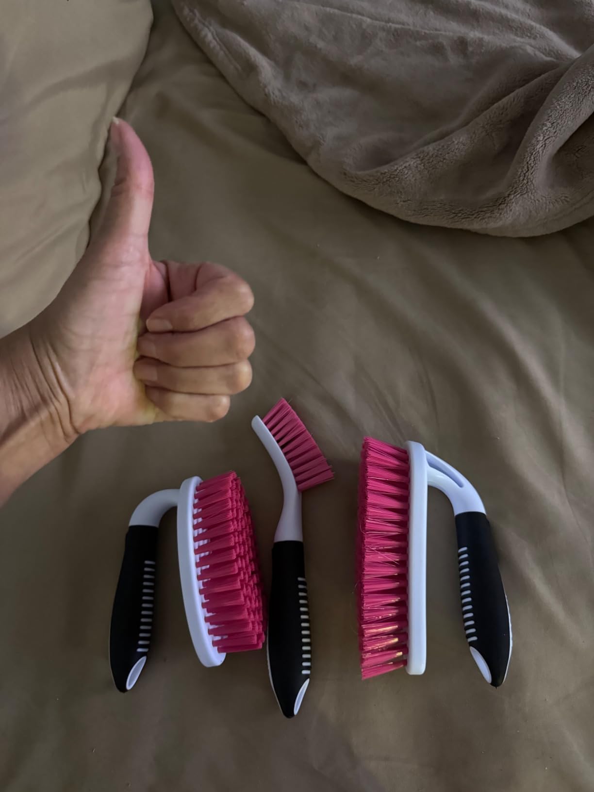 Scrub Brush Set of 3pcs - Cleaning Shower Scrubber with Ergonomic Handle and Durable Bristles - Grout Cleaner Brush - Scrub Brushes for Cleaning Bathroom/Shower/Tile/Kitchen/Floor/Bathtub/Carpet customer photo 1