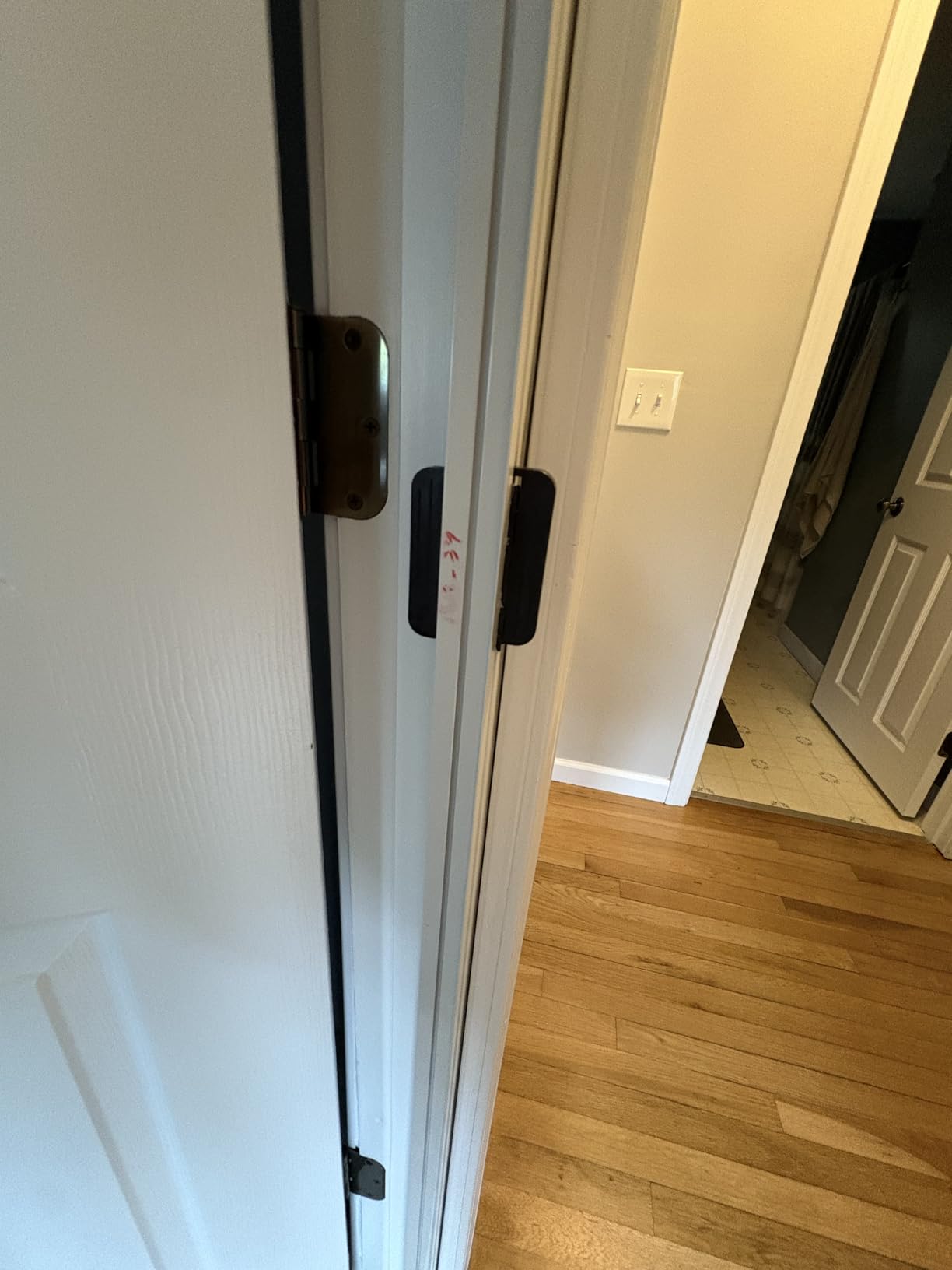 ROOMNEST No-Drilling Retractable Screen Door, Folding Door with Aluminum Frame and Durable Mesh, Keeps Bugs Out, for Single or Double Door Customize Size(White customer photo 2