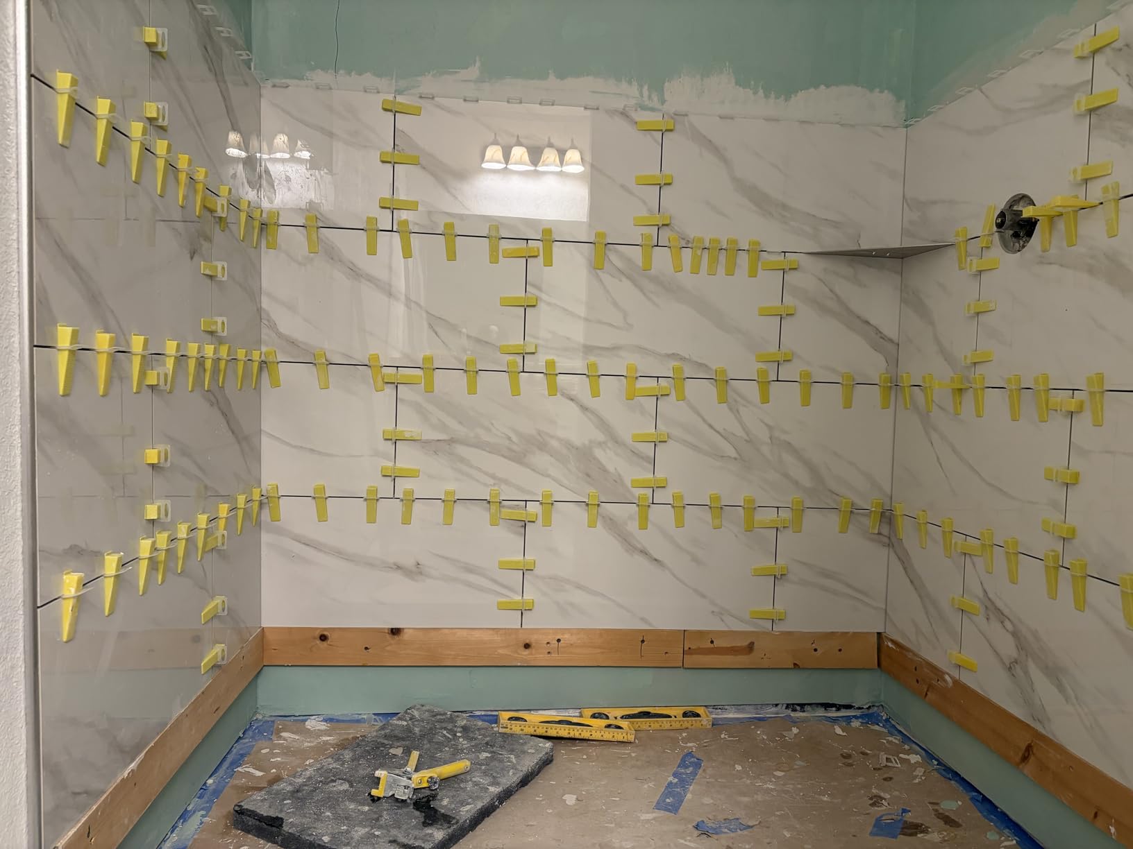 Tile Leveling System 1/16”Kit 1400pcs Tile Leveler Spacers Clips +320pcs Reusable Wedges Tile Leveler Tool Set for Tile & Stone Installation(1720) customer photo 2