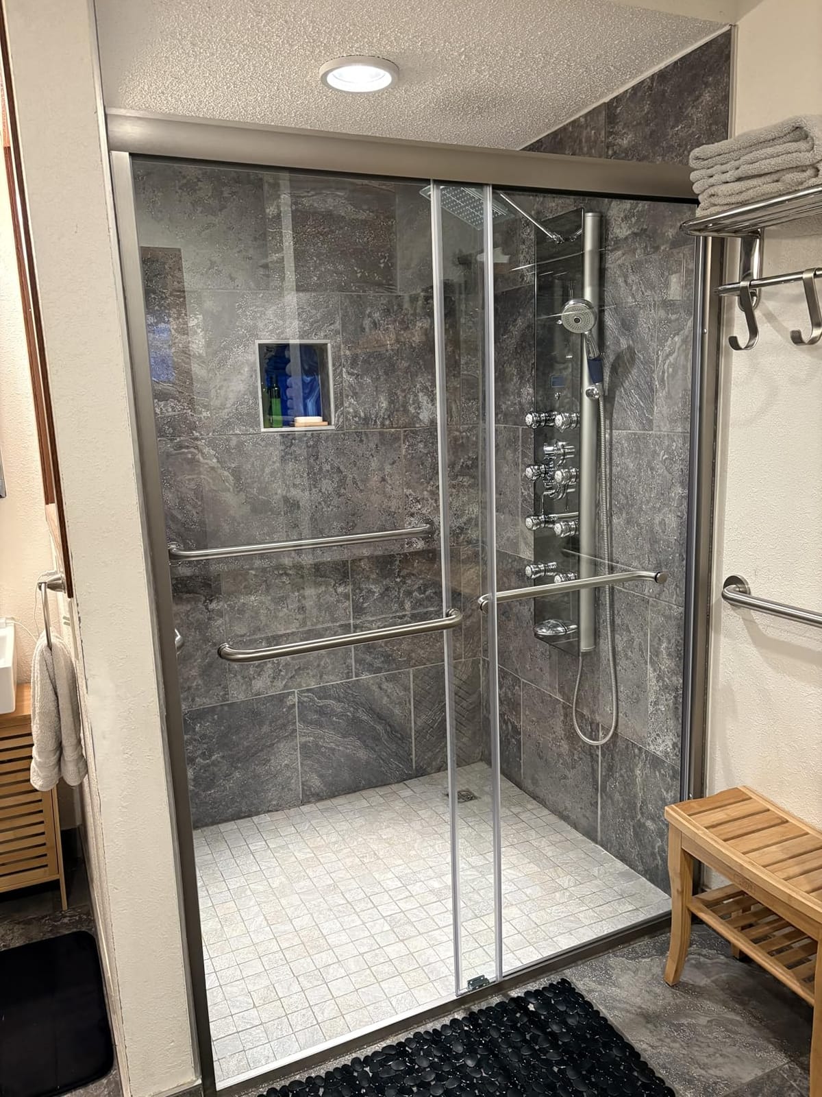 GETPRO Shower Door for Tub 56-60 in. W x 62 in. H Semi-Frameless Tub Door for Shower, Double Sliding Bypass Bath Tub Shower Glass Doors with 5/16 inch Tempered Glass Matte Black customer photo 1