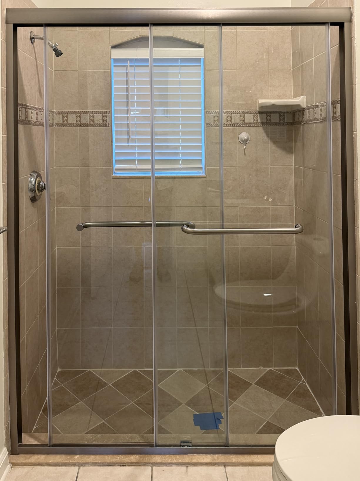 GETPRO Shower Door for Tub 56-60 in. W x 62 in. H Semi-Frameless Tub Door for Shower, Double Sliding Bypass Bath Tub Shower Glass Doors with 5/16 inch Tempered Glass Matte Black customer photo 2