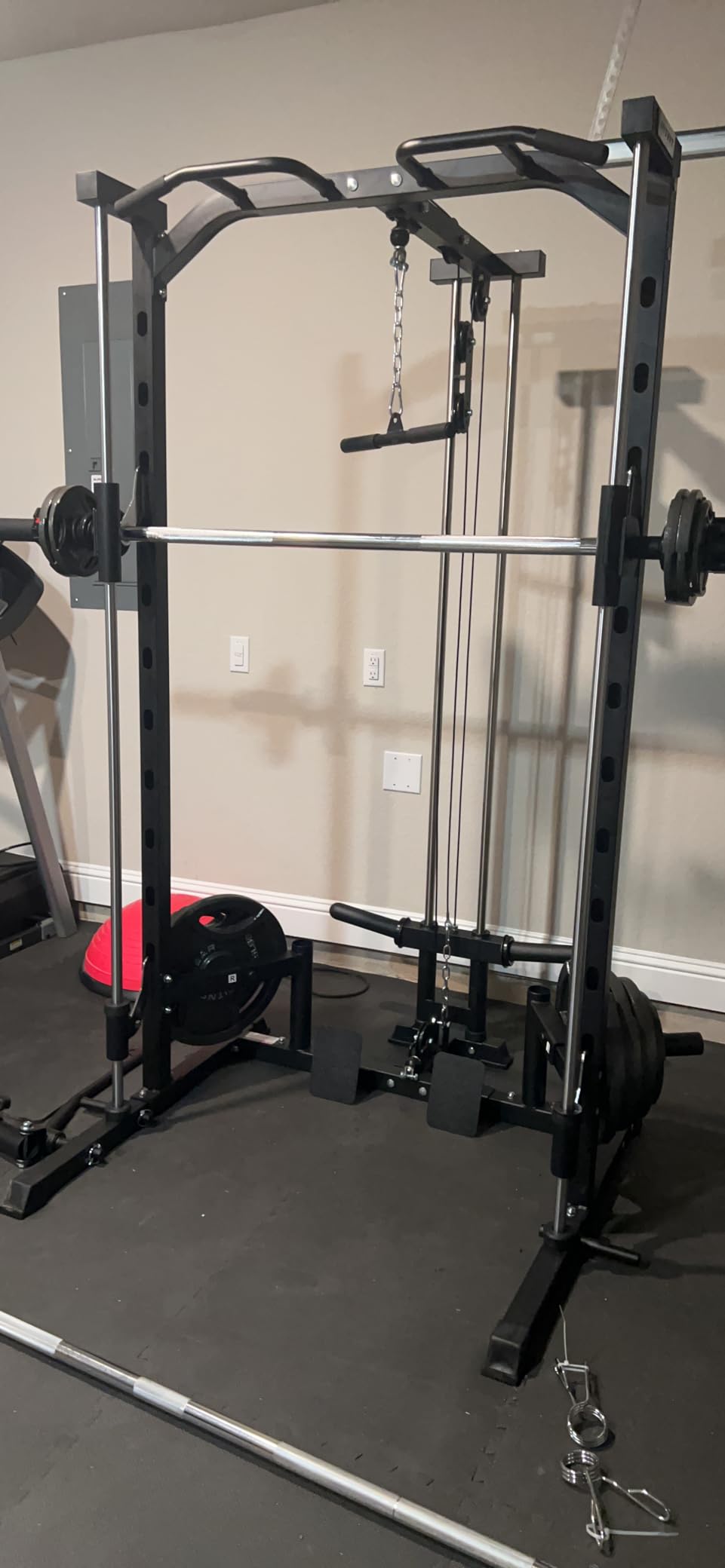 RitFit Smith Machine Power Rack with LAT-Pull Down System | Half Smith Machine with Landmine, Barbell Bar, Plate Storage Pegs and More Training Attachment customer photo 1