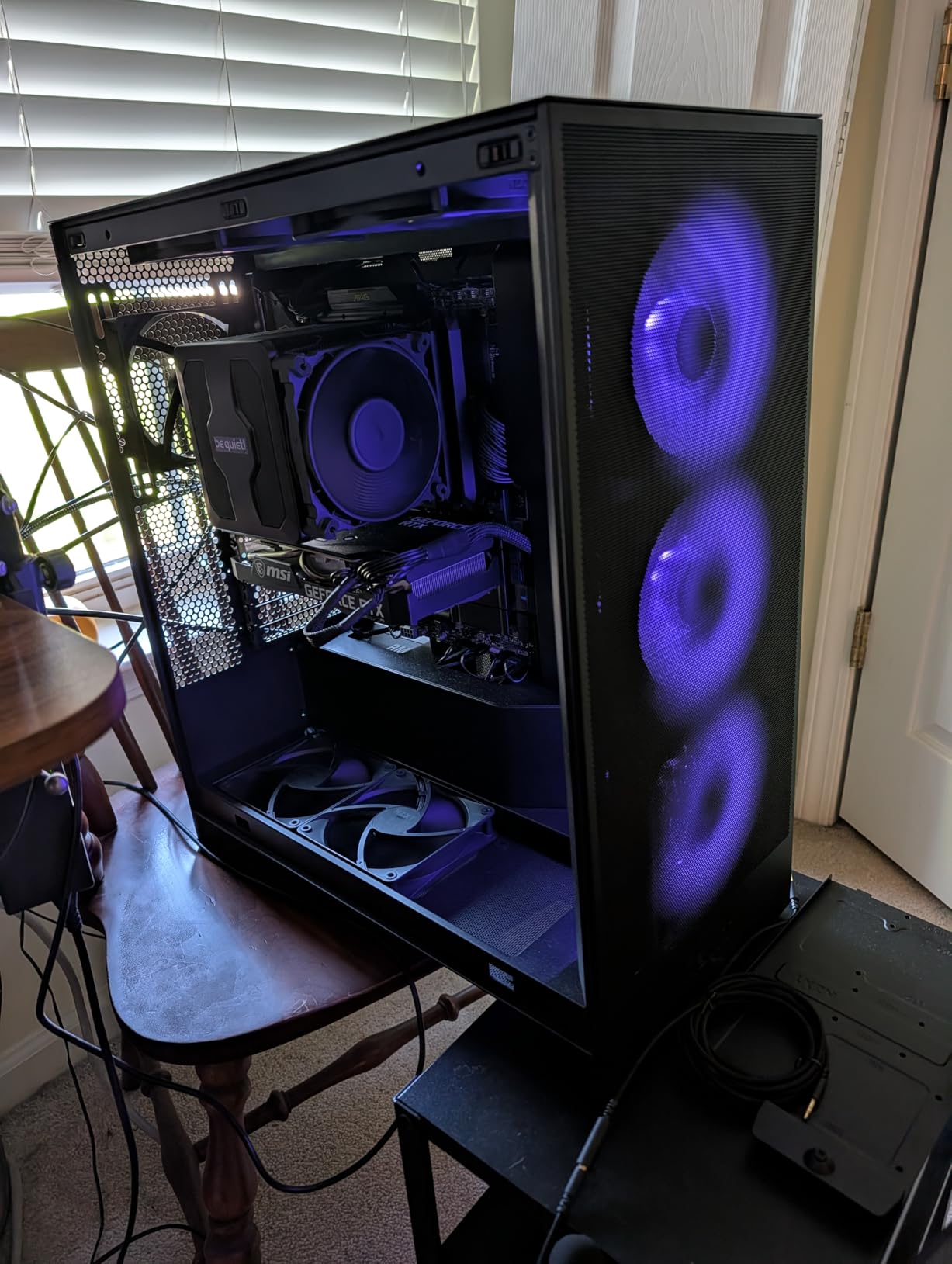 NZXT H7 Flow - Mid-Tower ATX Airflow PC Case - White customer photo 2
