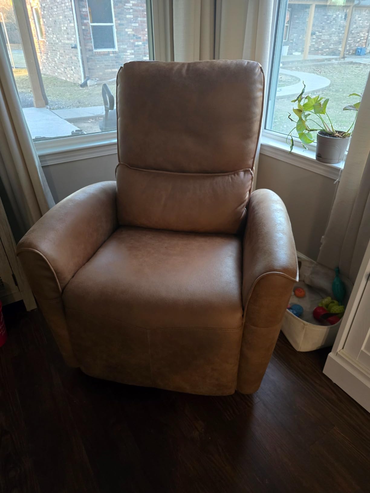 Bonzy Home Power Swivel Rocker Recliner Chair with USB Port, 23.2