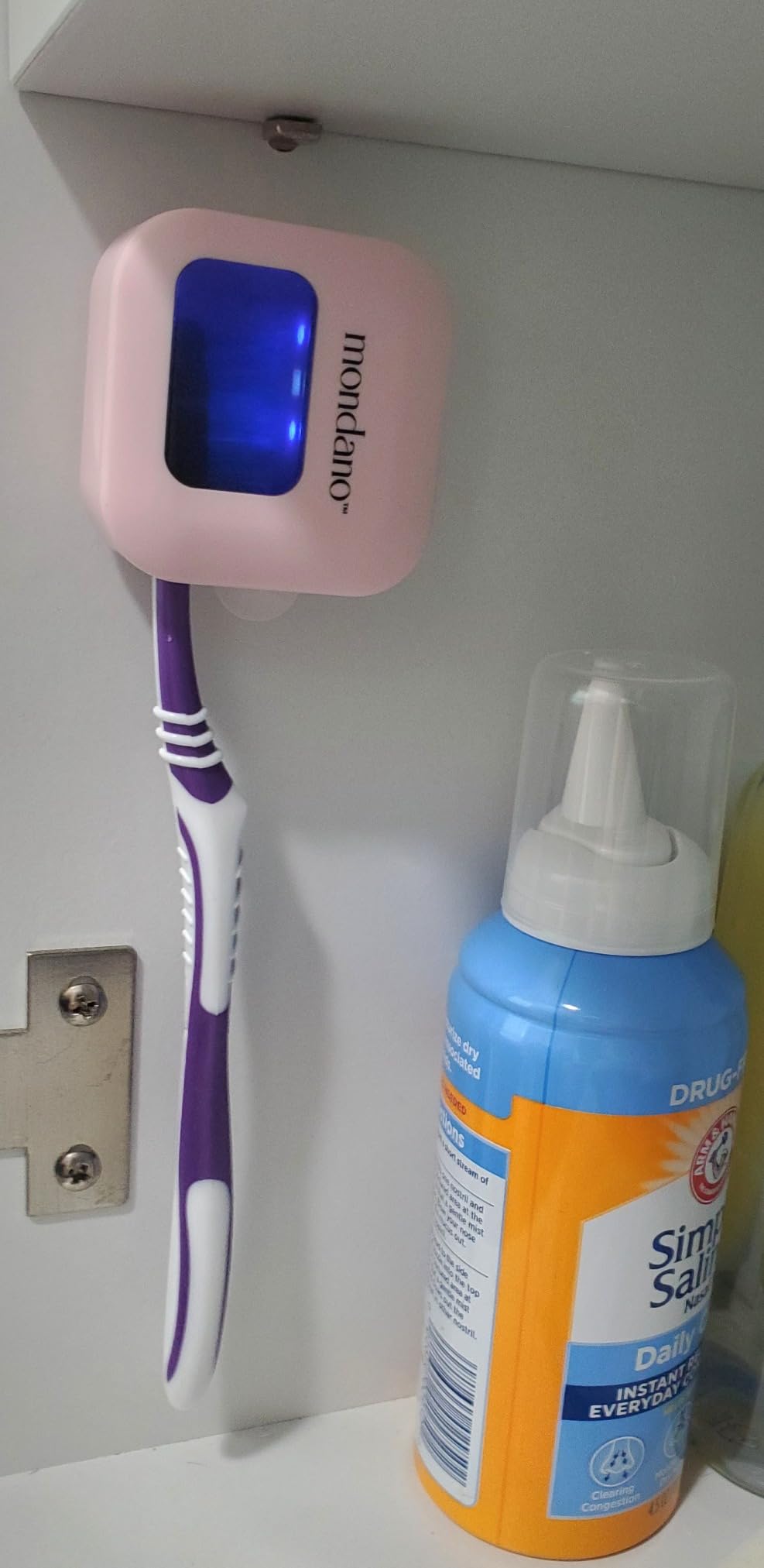 Mondano UV-C Toothbrush Sanitizer and Holder, Travel Case Cover Cap customer photo 2