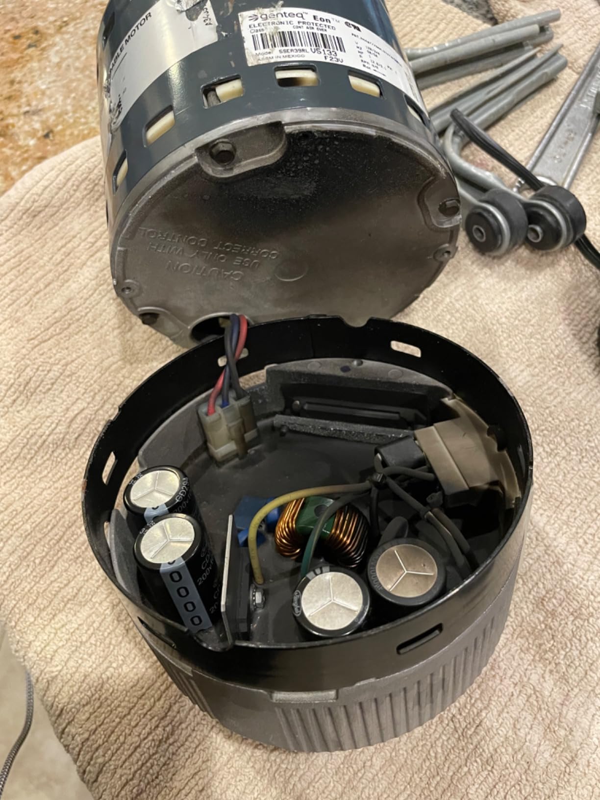 ABB THOMESURGEP Whole Home Surge Protection Device, Type 1 SPD, NEMA 3R, 36kA Capacity, External Mount, LED Indicator customer photo 2