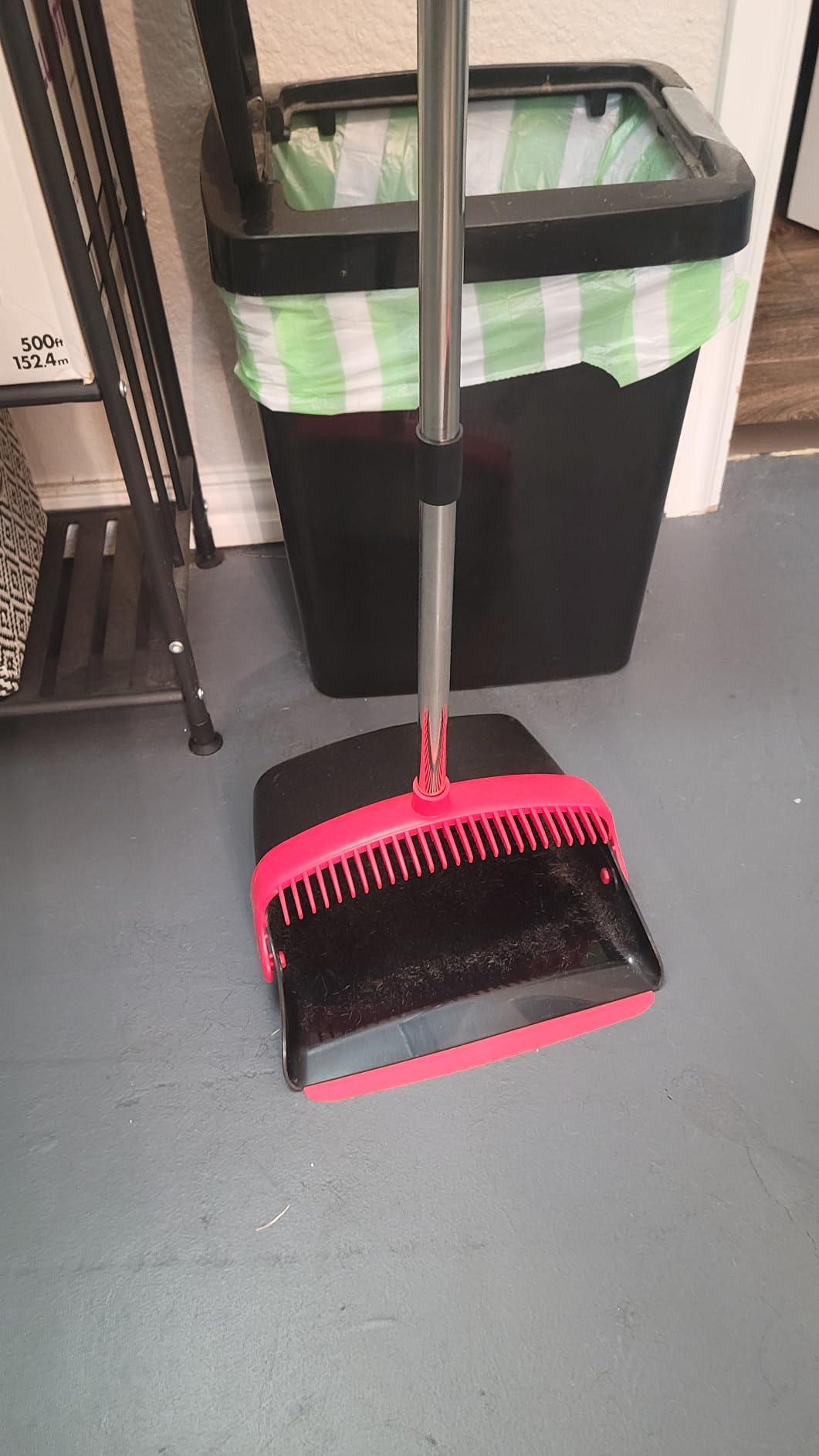 NACENA Broom and Dustpan Set, 52-in Long Adjustable Handle Broom Dustpan Combo with Dustpan Teeth to Automatically Clean Hair Suitable for Home Kitchen Office Hall Floor(Black&Red) customer photo 2
