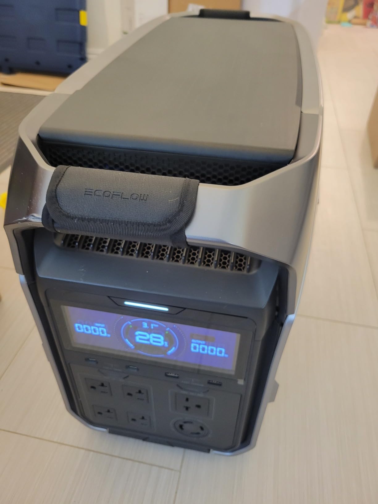 EF ECOFLOW DELTA Pro 3 Portable Power Station, 4096Wh, 4000W AC Output | LFP Battery, Expandable to 48kWh, 120/240V, Solar Generator for Home Use, Camping Accessories, Emergencies, Power Outages, RV customer photo 2