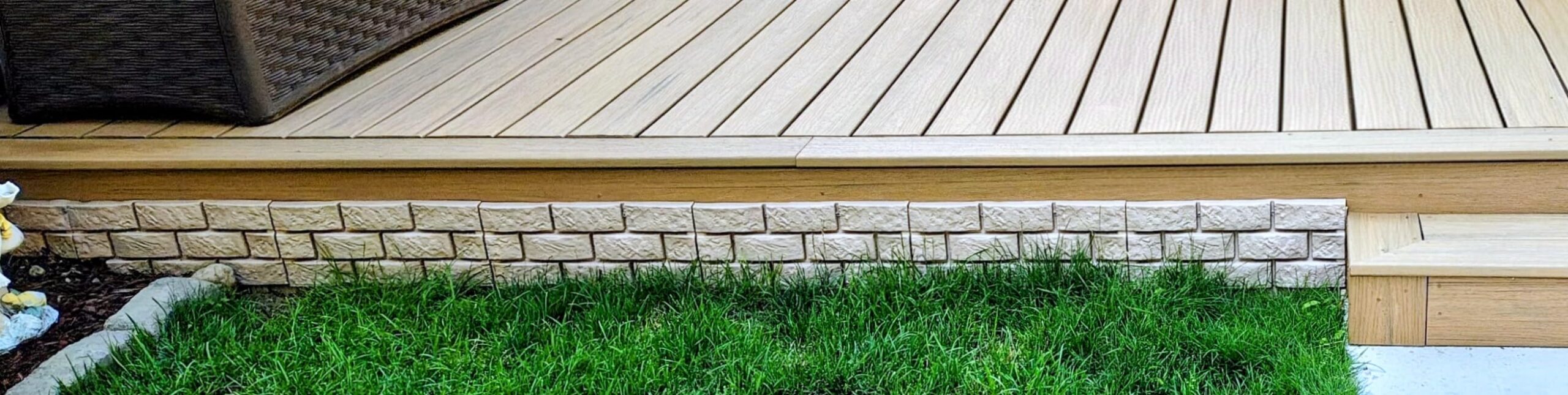 Landical 4 Pcs Gray Faux Stone Garden Fence, Landscape Edging Border customer photo 2