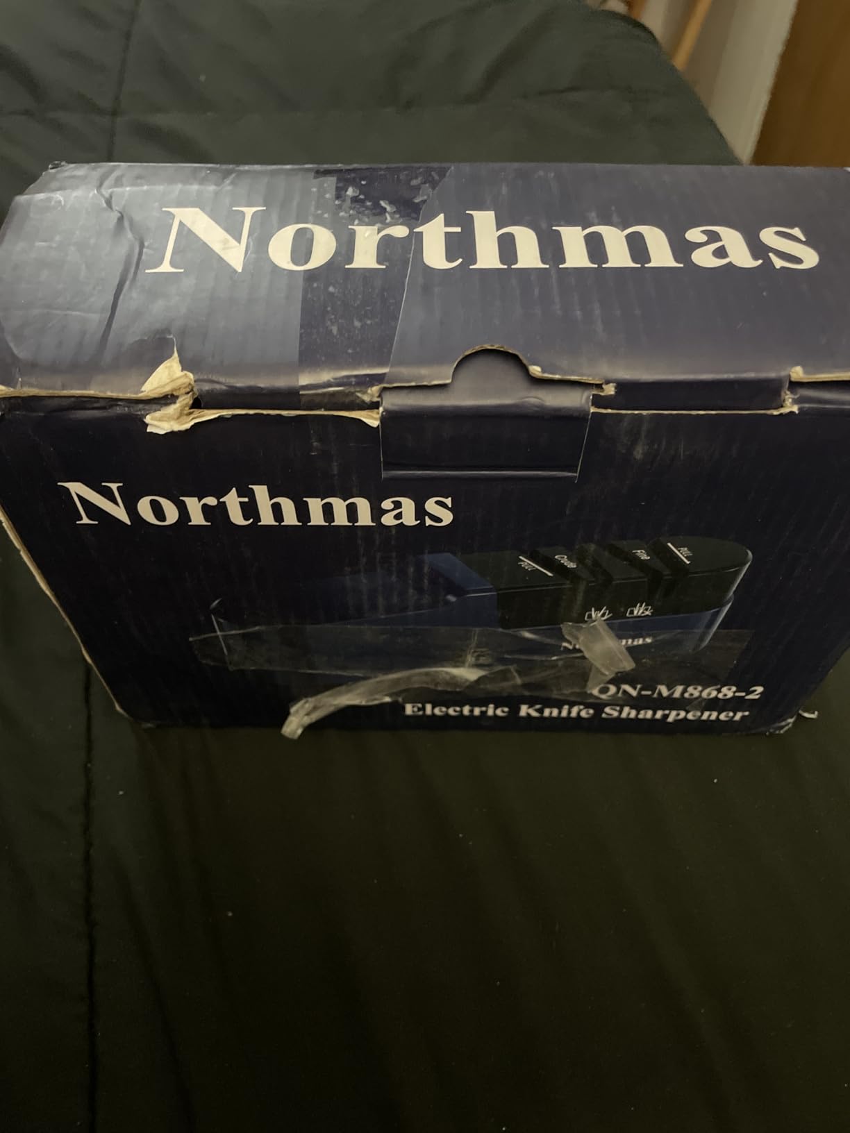 Northmas Knife Sharpener, Professional Electric Knife Sharpener for Home Use, 2 Stages for Quick Sharpening & Polishing, 100V-240V Global Voltage Design, Blue customer photo 2