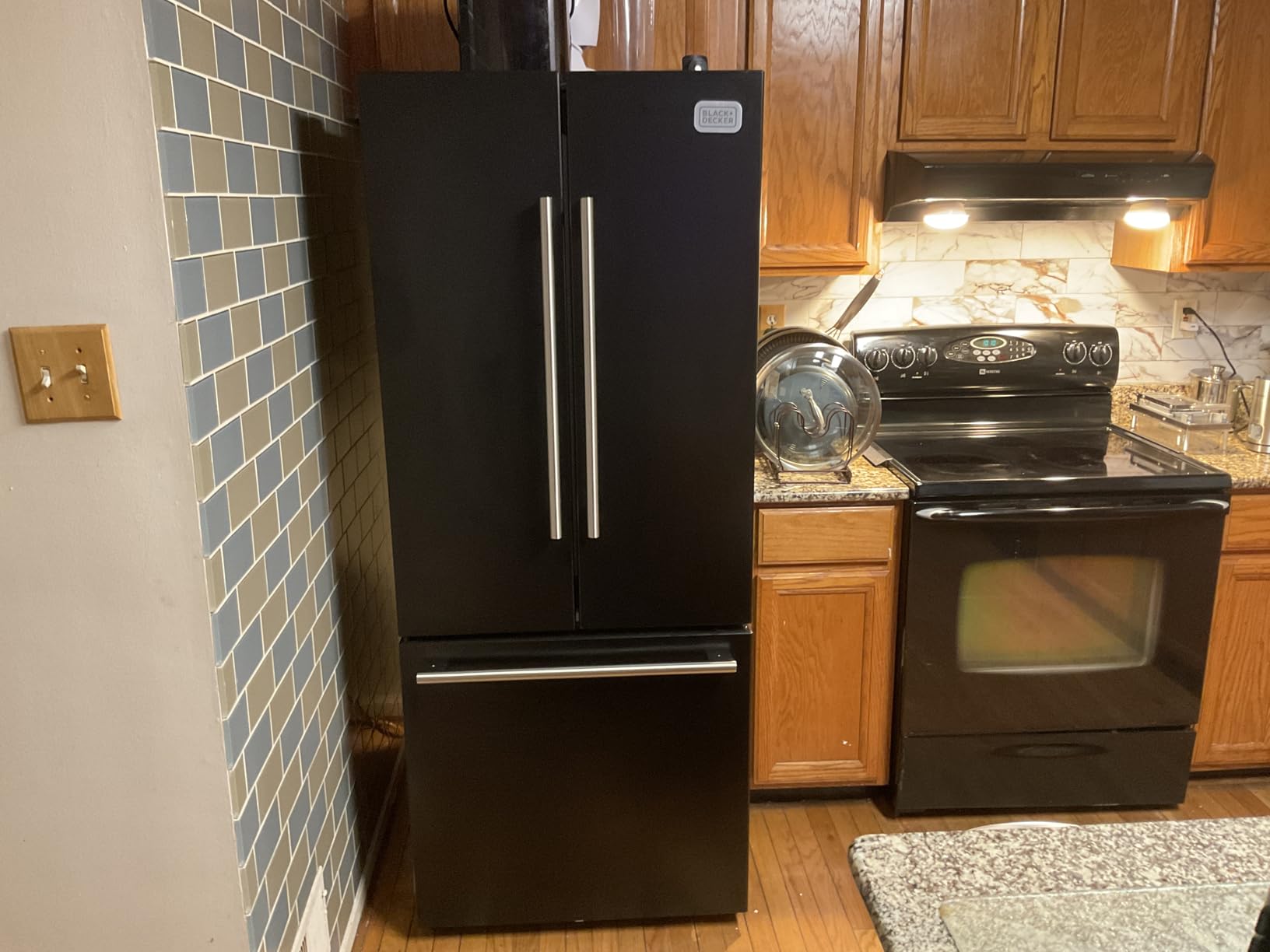 BLACK+DECKER 17 Cu. Ft. Convertible Freezer Refrigerator, BUC1700XS customer photo 2