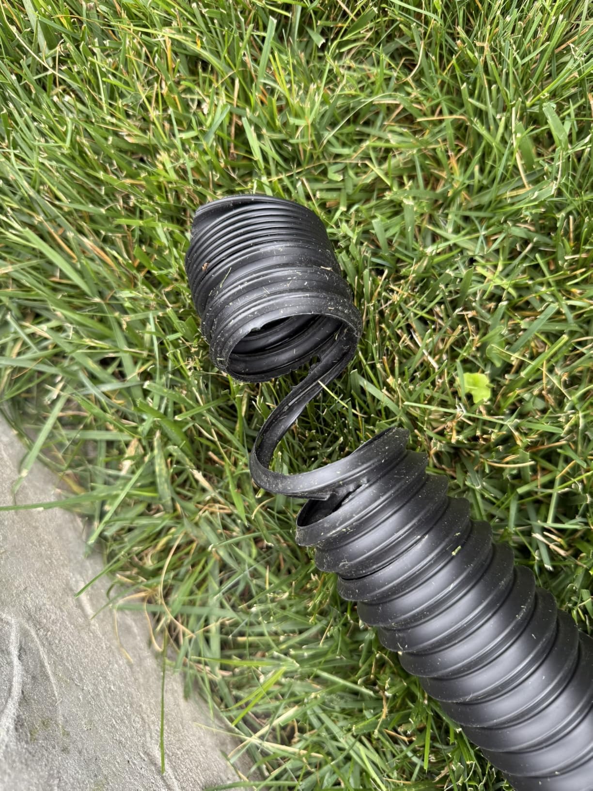 NAACOO 12x12in Gutter Downspout Extensions Big Kit | Catch Basin+2pcs Pipes, Low Profile Downspout Extender - Each Flexible Pipe 8.2ft - can be Connected into Whole. Protect Foundation customer photo 1