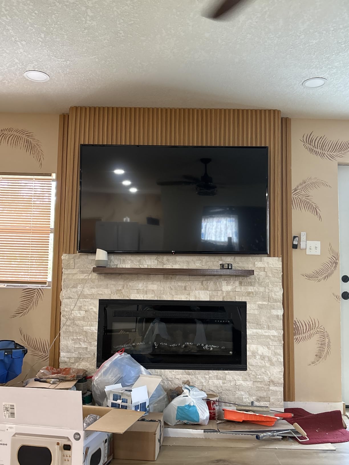 OUZUGIE WPC Acoustic Slat Wall Paneling, 8-Pack 96 x 6 Inches customer photo 1