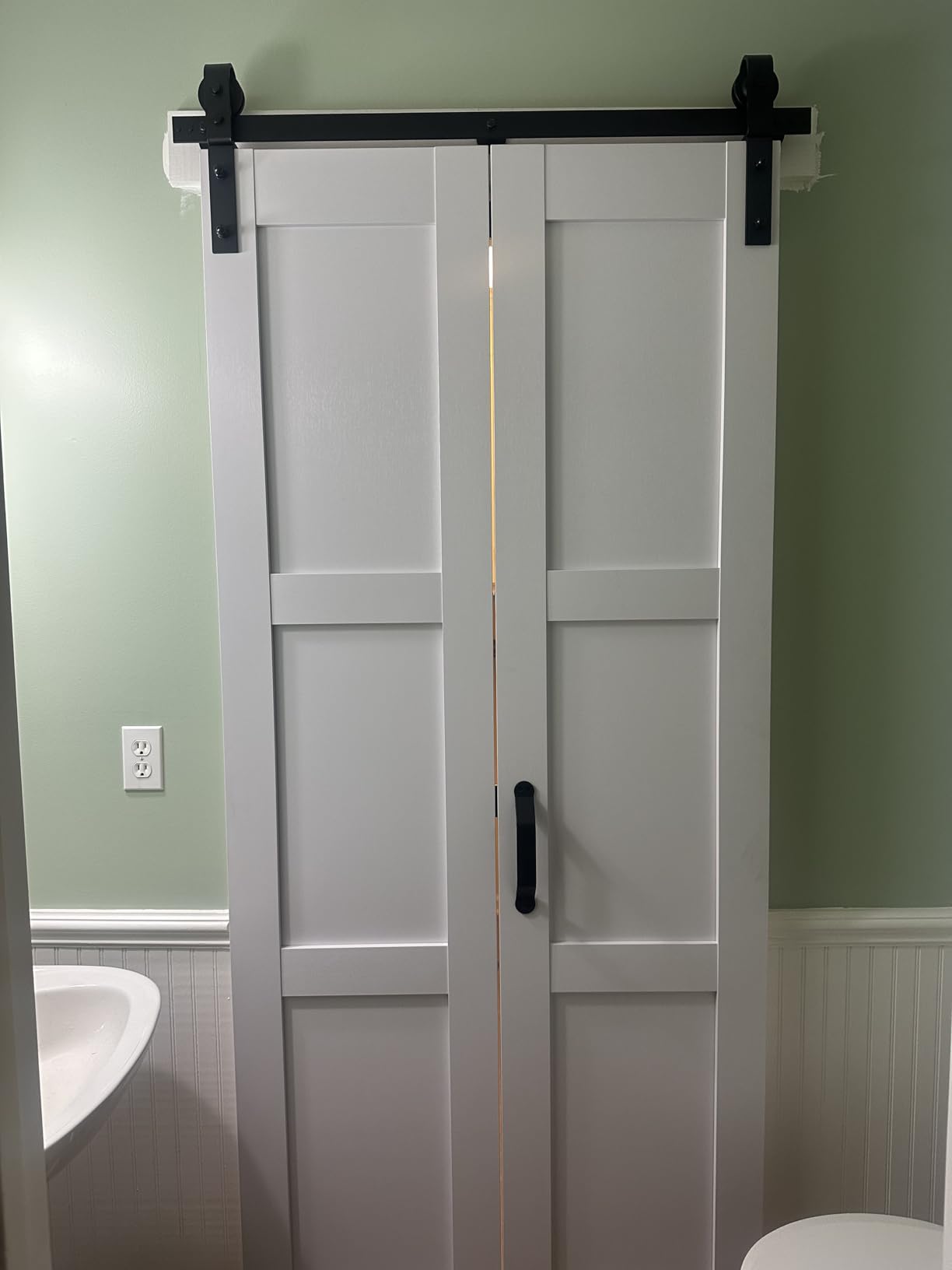 FREDBECK Bi fold Barn Doors 48X84(Double 24x84) Folding Doors for Closet | White,with 52