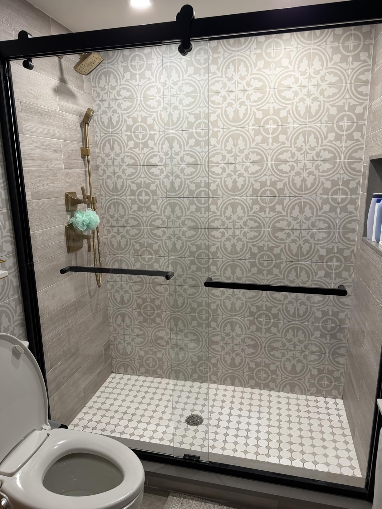 Rain-X 630544 X-Treme Clean Shower Door Cleaner, 12 Fl. Oz, Formulated To Glass Doors - Removes Soap Scum, Dirt, Hard Water Build-up, Calcium, Lime & Rust Stains (Pack of 2) customer photo 2