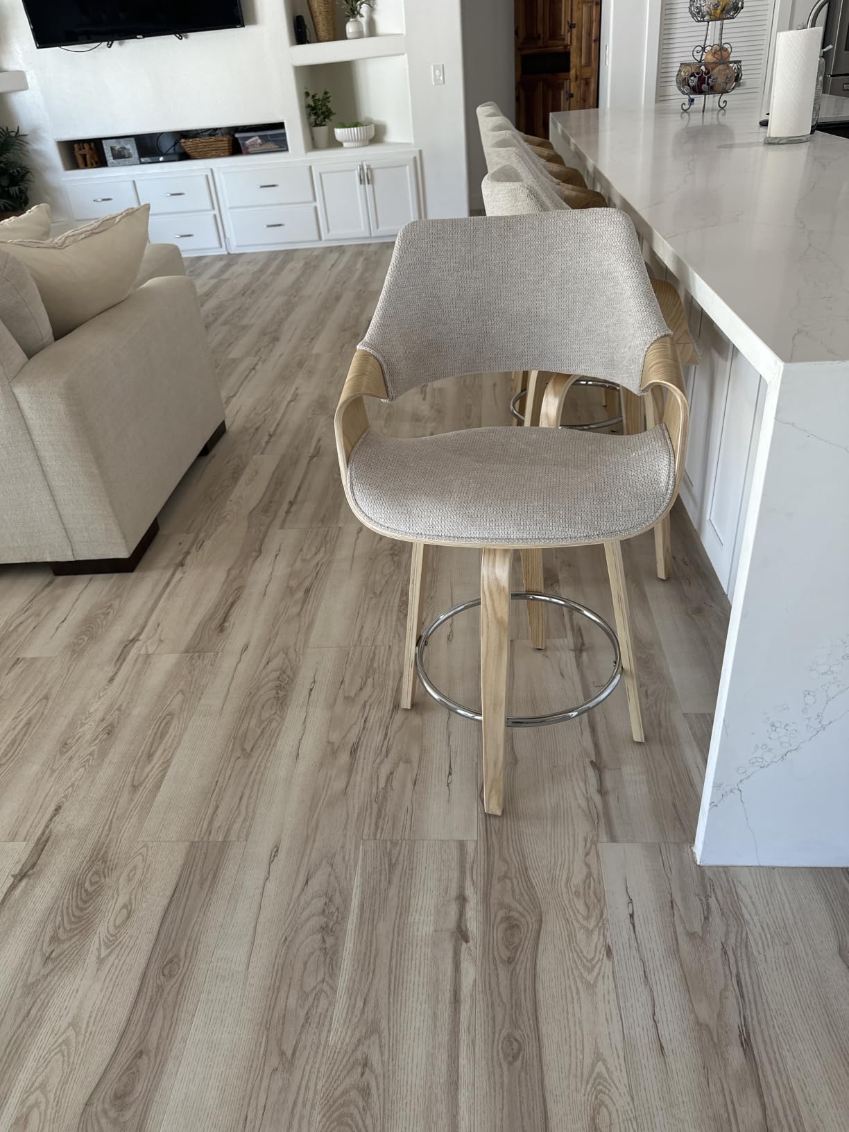 26'' Modern Barrel Swivel Counter Stools Counter Height Swivel Bar Stools with Backs Set of 2, Beige Chenille Upholstered Bar Height stools, Farmhouse Solid Wood Barstools for Kitchen Island customer photo 1