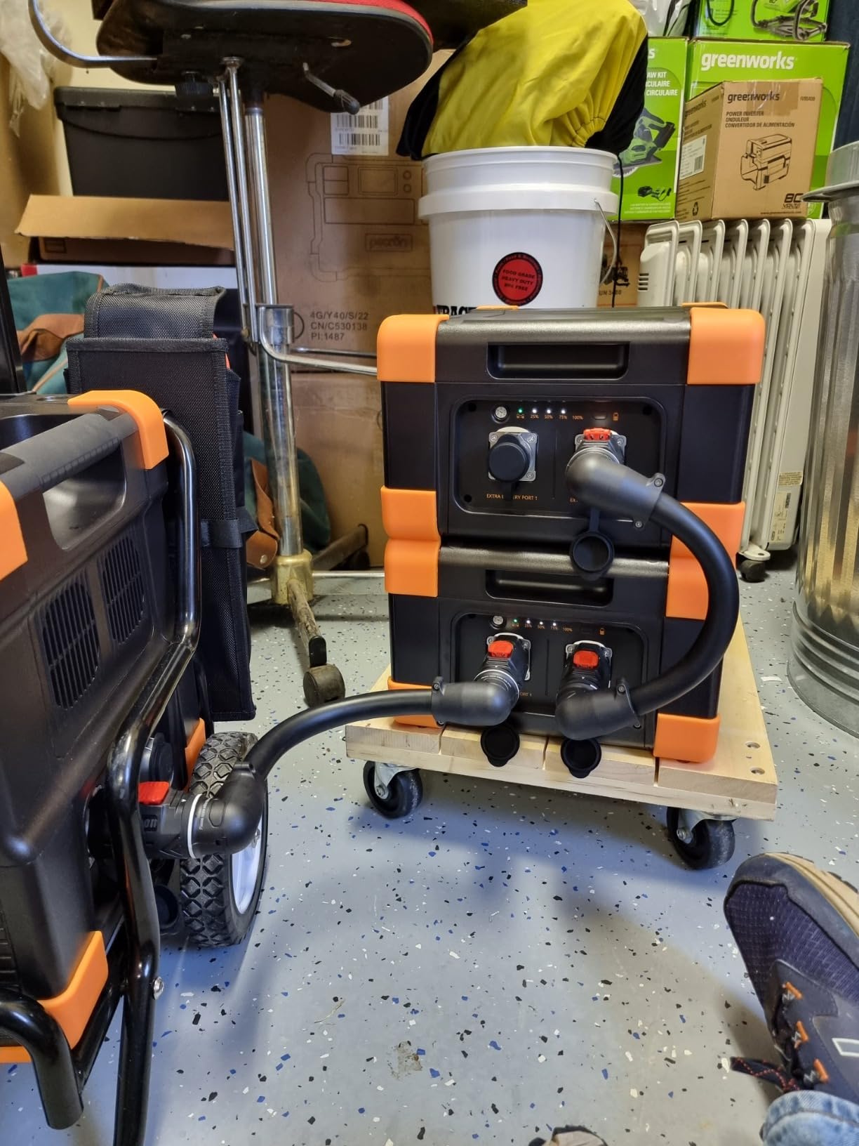 PECRON Portable Power Station 3072Wh E3600LFP with Trolley, 5x3600W AC Outlets Power Station, LiFePO4 Battery Backup Expanded to 18.43kWh, Solar Generator for Home Use, RV, Camping, CPAP, Emergency customer photo 1