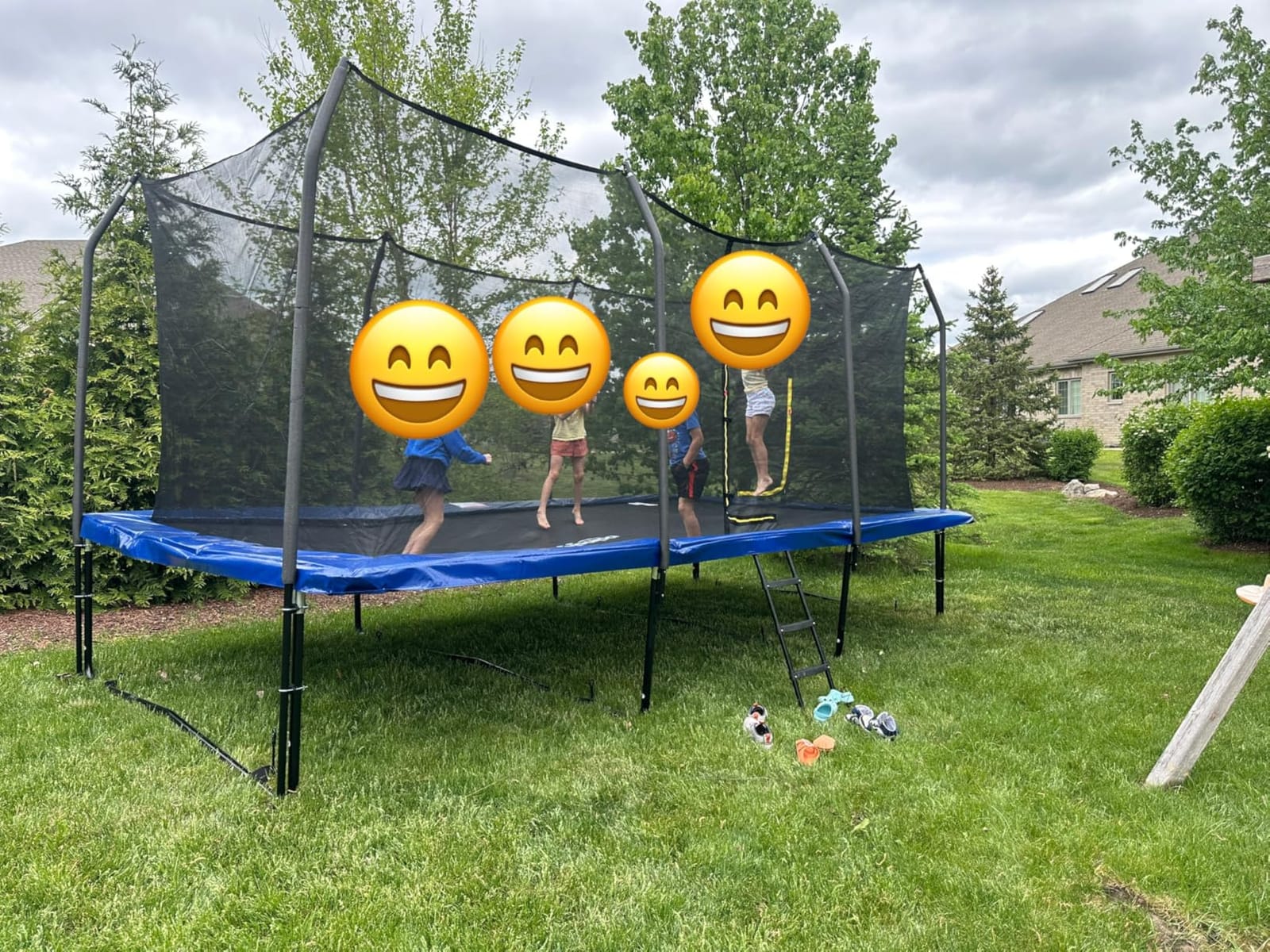 Zupapa 1800LBS Weight Capacity Rectangle Trampoline 10x17FT 9X15FT 8X14FT Outdoor Square Gymnastics Trampolines for Kids Adults Long Large Big Rectangular Tumbling Trampolin customer photo 1