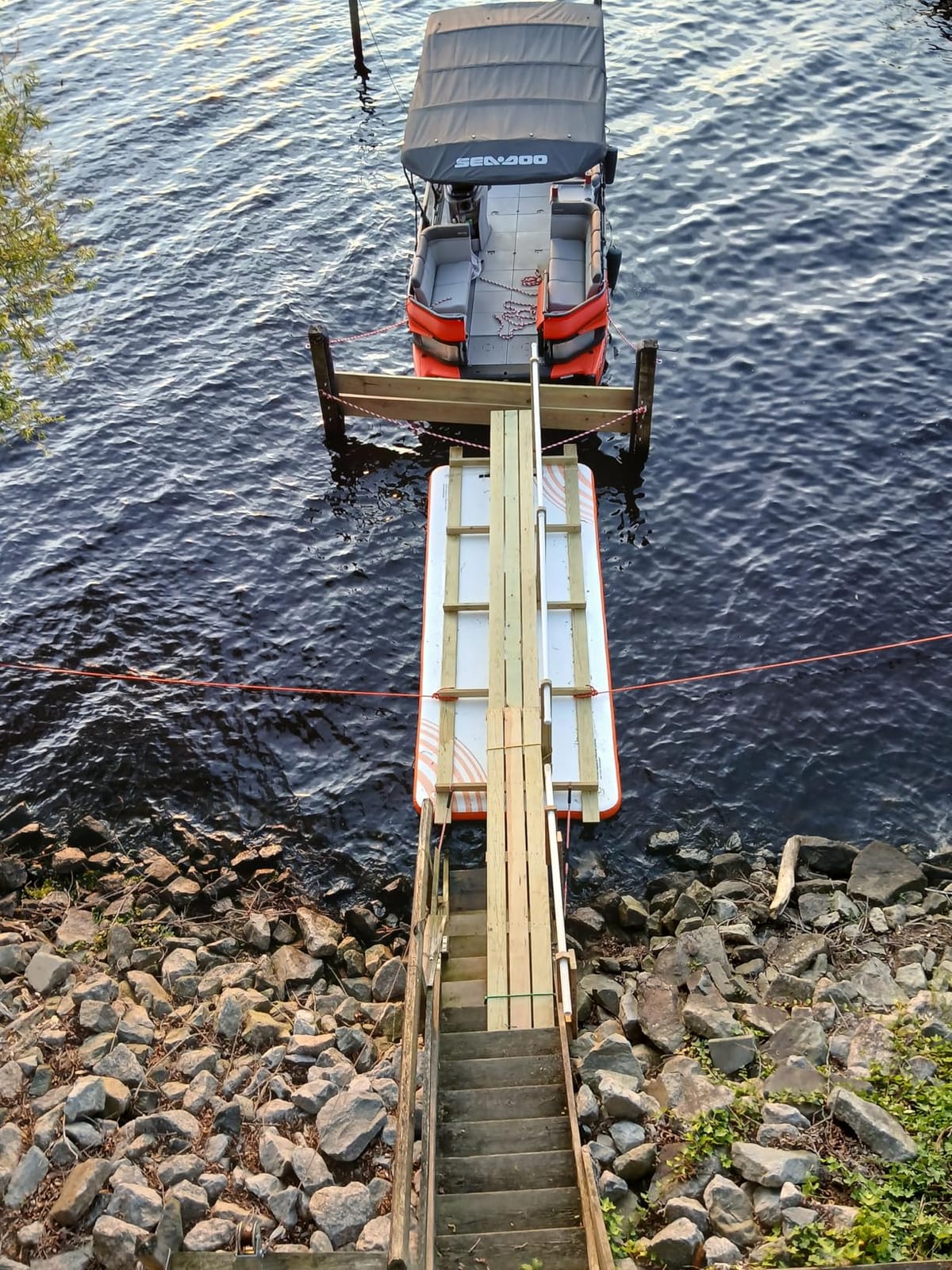 VEVOR Inflatable Floating Dock, Inflatable Dock Platform, Non-Slip Air Dock Platform with Portable Carrying Bag & Detachable Ladder, Floating Platform Island Raft for Pool Beach Ocean customer photo 2