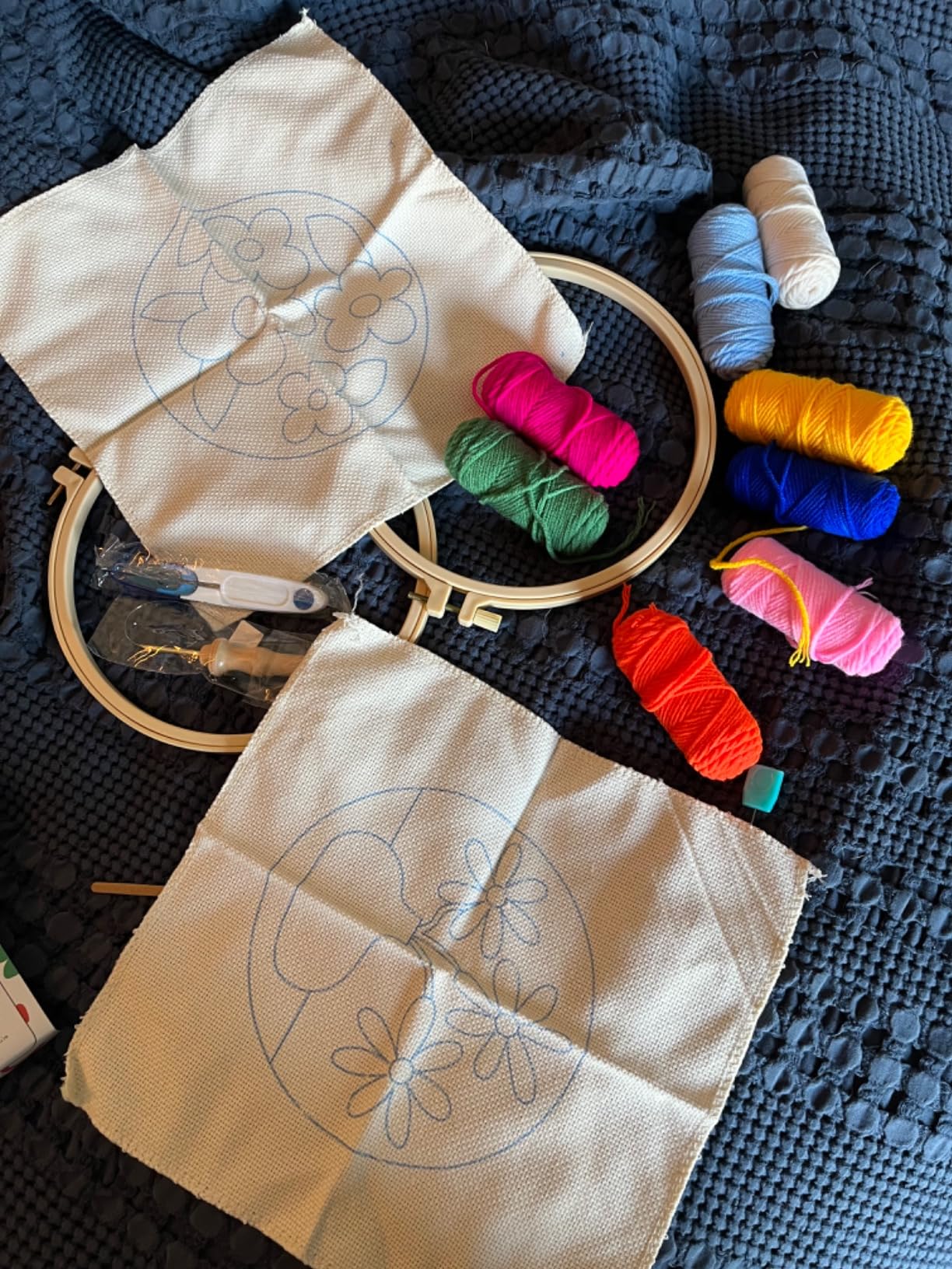 SPINNY Punch Needle Kit, Two Large Floral Designs w/ 2 Embroidery Hoops, Includes Beginner Video Tutorials and Instructions, Beginner Punch Stitch for Adults, Complete Kit for Crafters customer photo 1