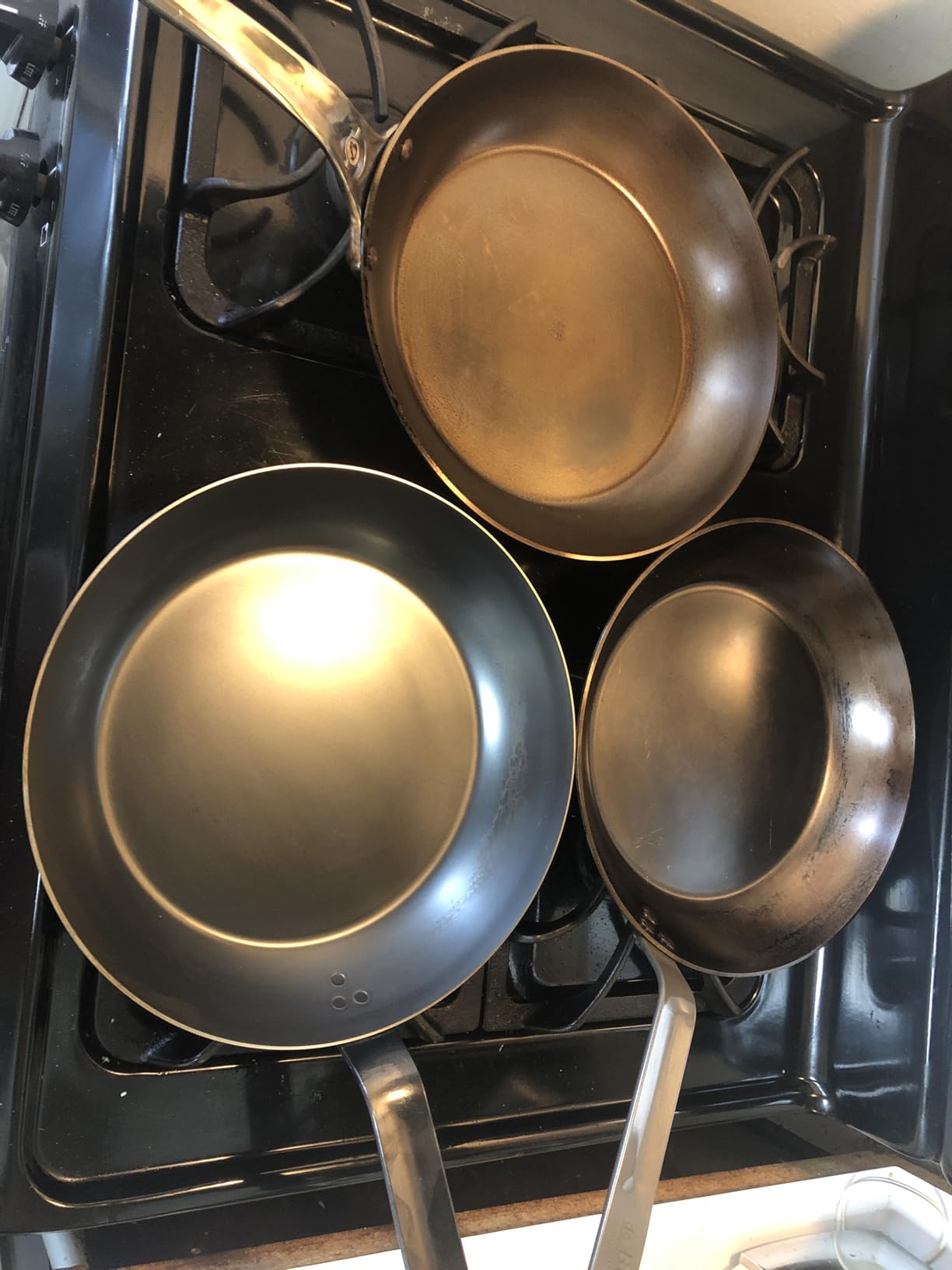 de Buyer - Blue Carbon Steel Fry Pan 2mm Thick - 12.5” Diameter, 9.13” Cooking Surface - Oven Safe - Naturally Non-Stick Finish - Made in France customer photo 2