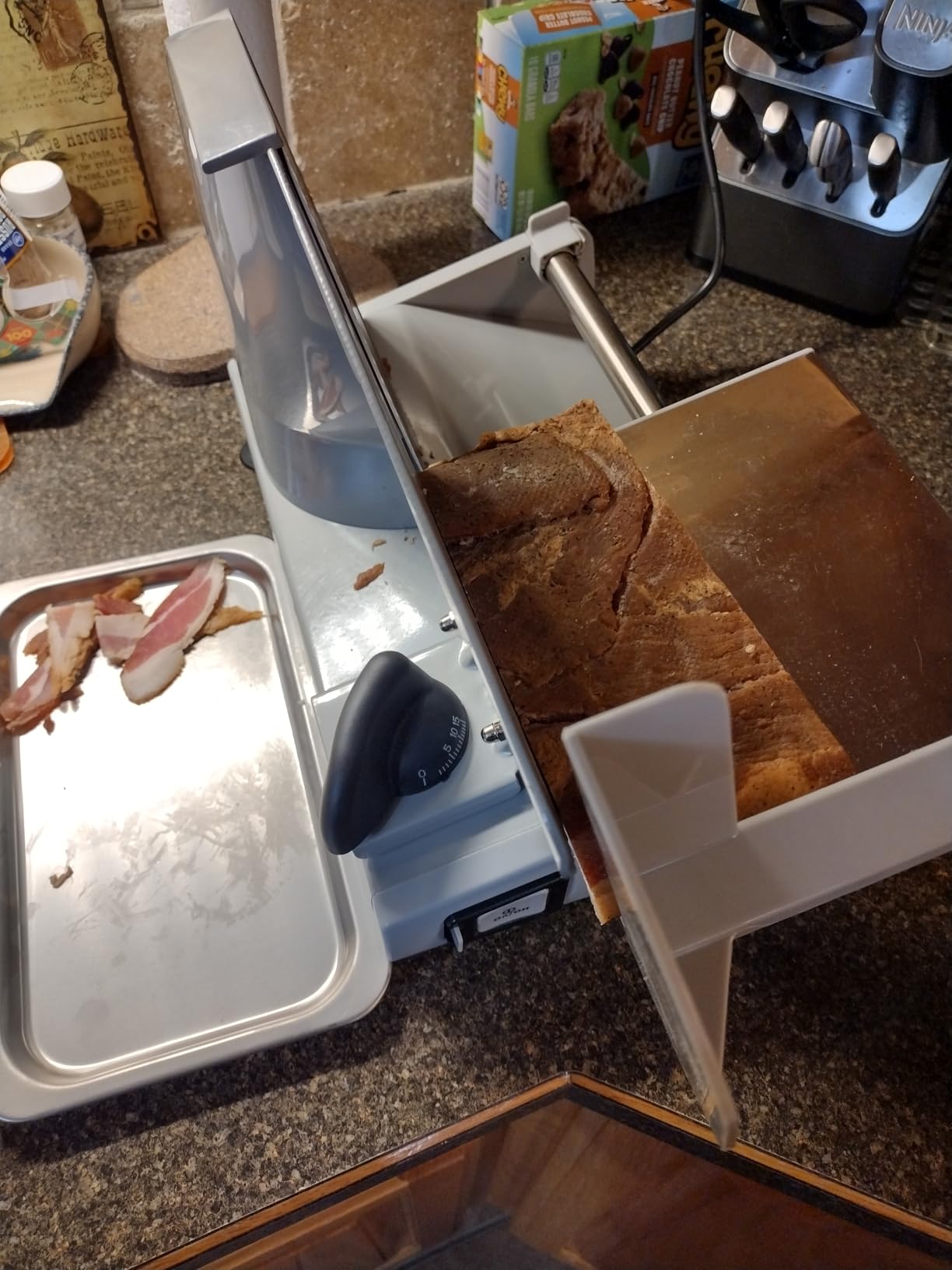 Meat Slicer Machine for Home, 200W Food Slicer with Two 7.5