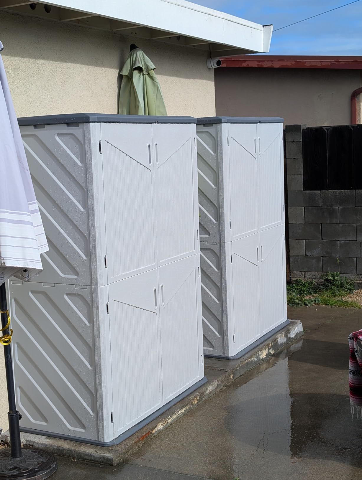 Aoxun Outdoor Storage Shed, 64 Cu.Ft Vertical Resin Sheds, White customer photo 2