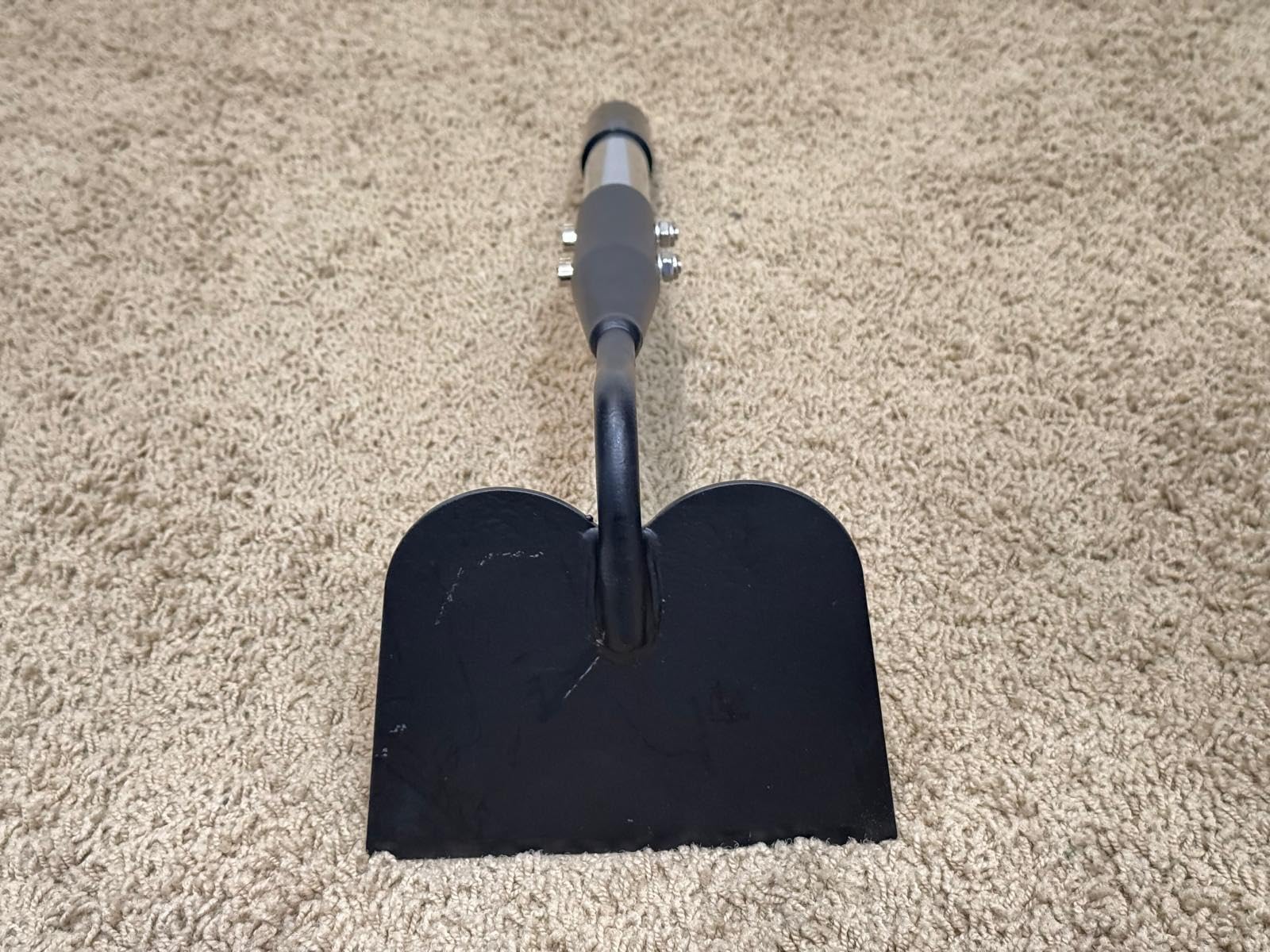Draw Hoe Garden Tool, Heavy Duty Garden Hoes for Weeding Long Handle, Easy Stand Up Scraping Weeder Tool for Garden, 5.5 FT Adjustable Weed Hoe with 6-inch Wide Welded Blade customer photo 2
