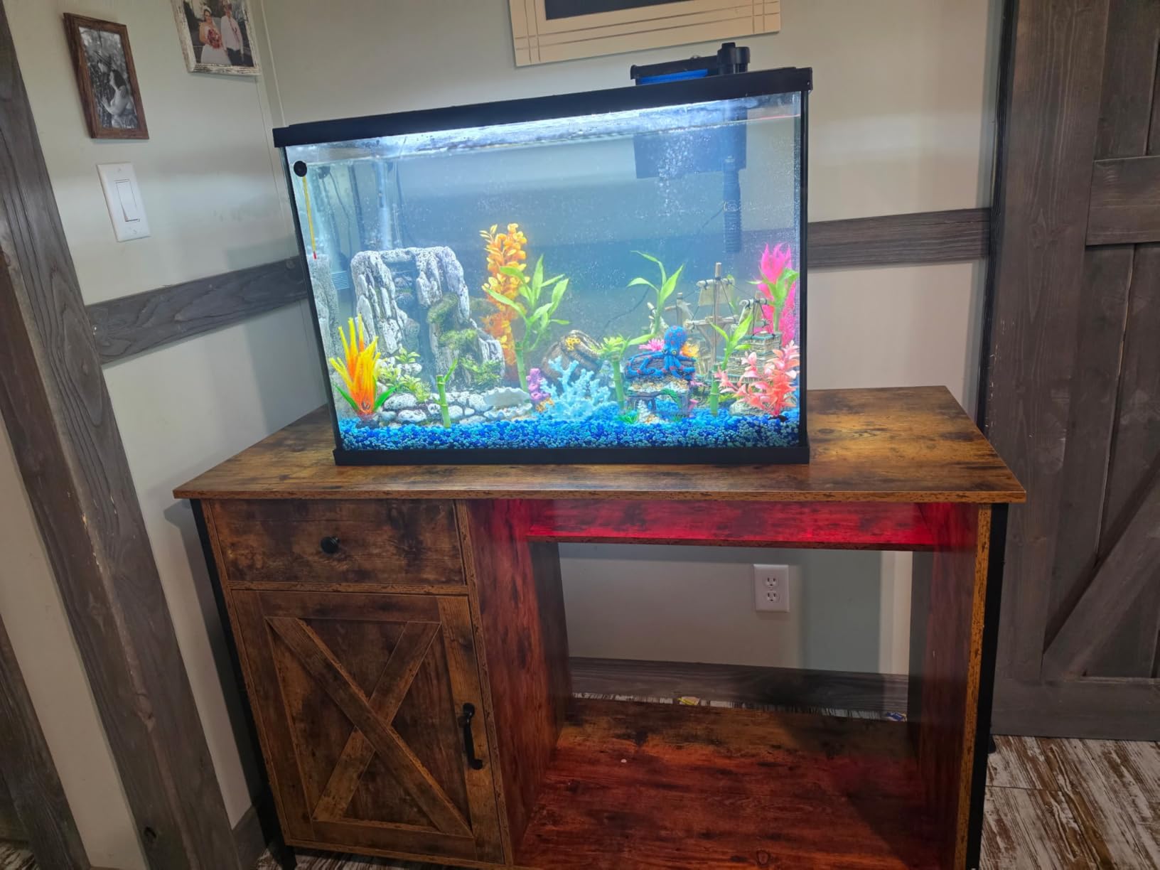 4ever2buy 55-75 Gallon Fish Tank Stand with Power Outlets, LED Light, Heavy Duty Aquarium Stand with Cabinet for Fish Tank Accessories Storage, for Turtle Tank, Reptile Terrarium, 1100LBS, Oak customer photo 1