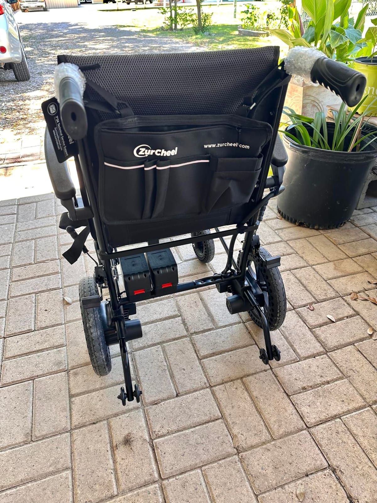 Lightweight Electric Wheelchair for Adults,33LBS Foldable Black customer photo 1
